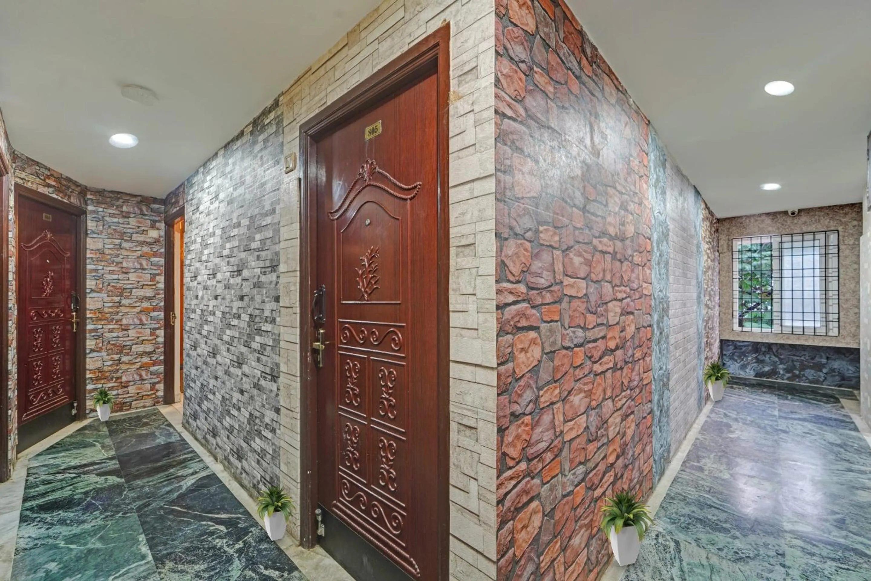 Lobby or reception in Collection O Pride Hospitality US Consulate