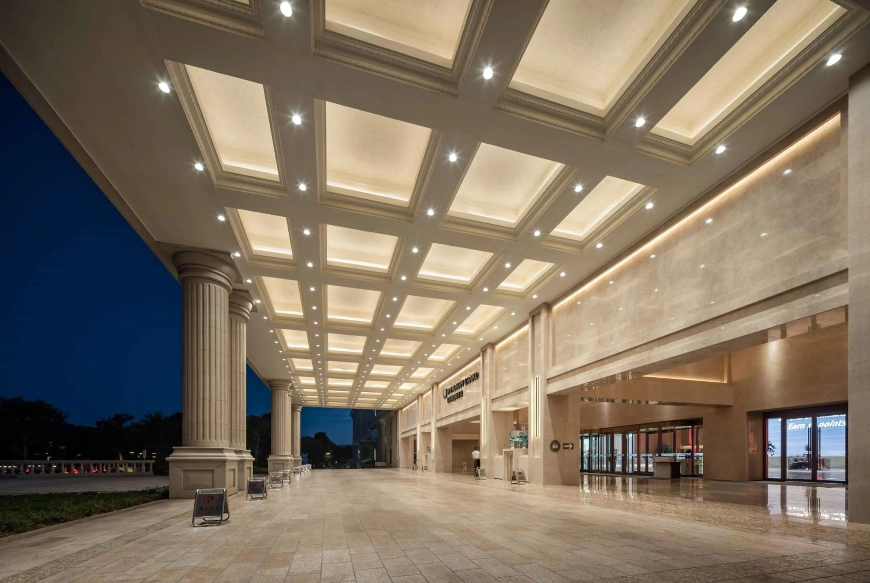 Property building in Wyndham Grand Zhaoqing Downtown