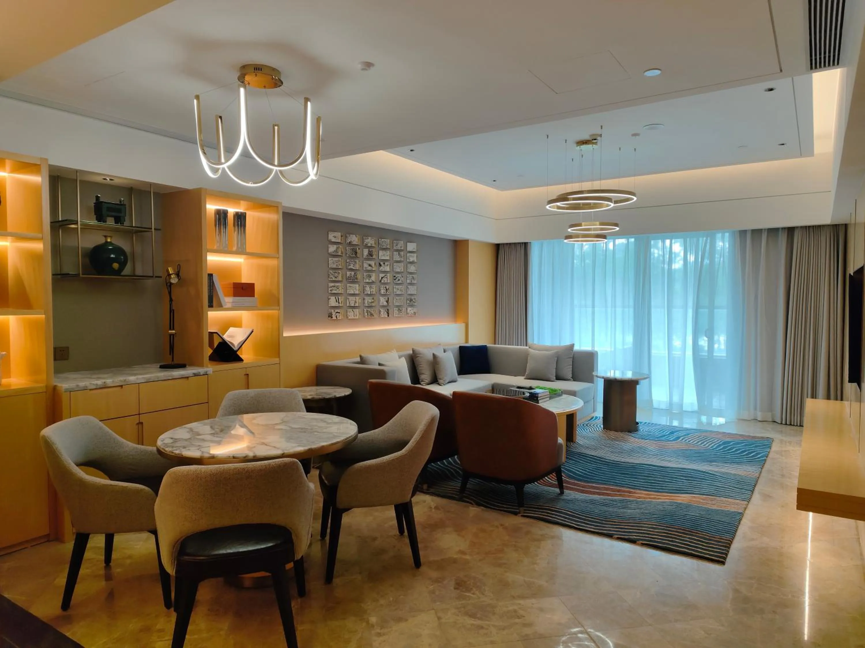 Seating area in Wyndham Grand Zhaoqing Downtown