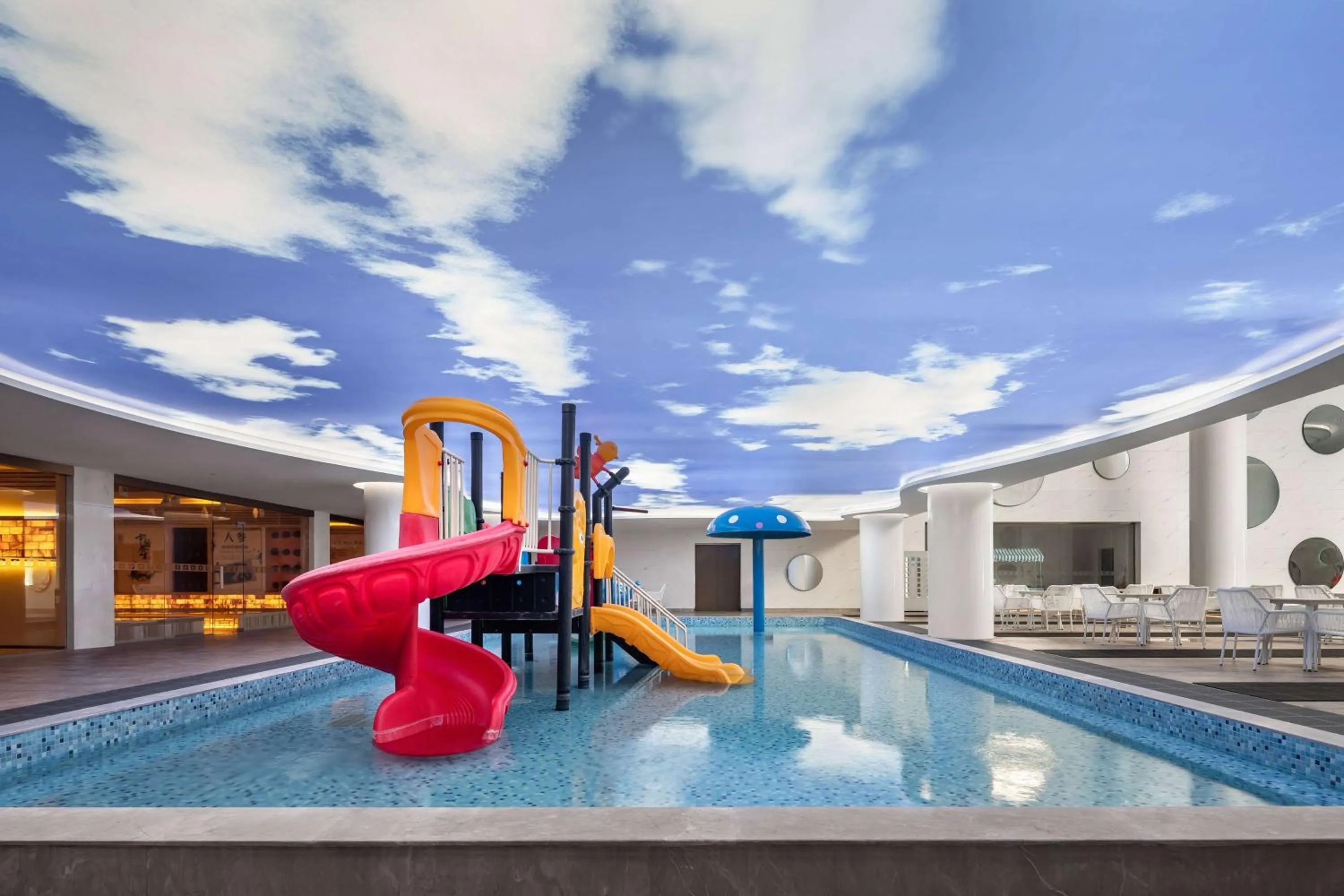 Pool view in Wyndham Grand Zhaoqing Downtown