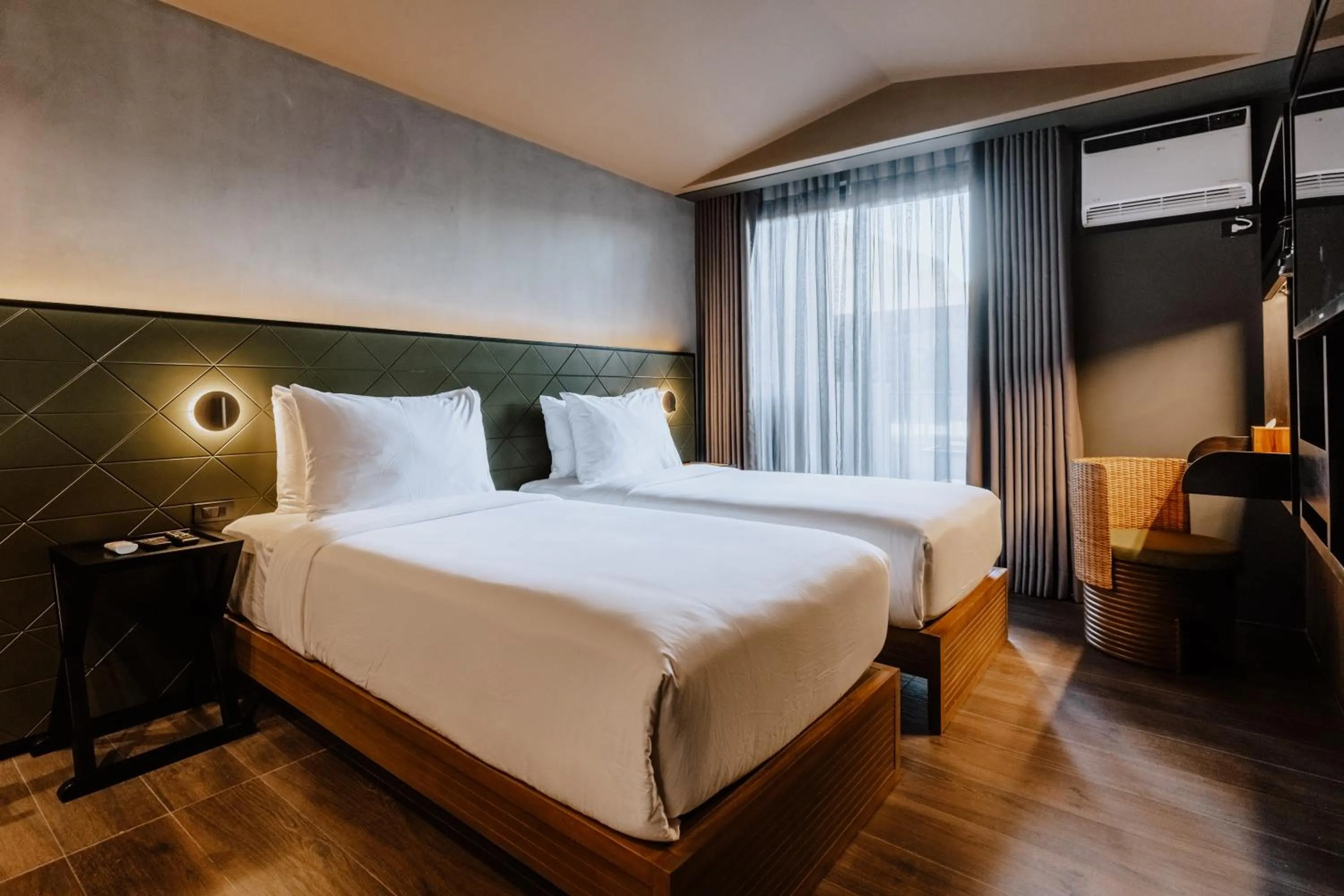 Bedroom, Bed in The Funny Lion - El Nido