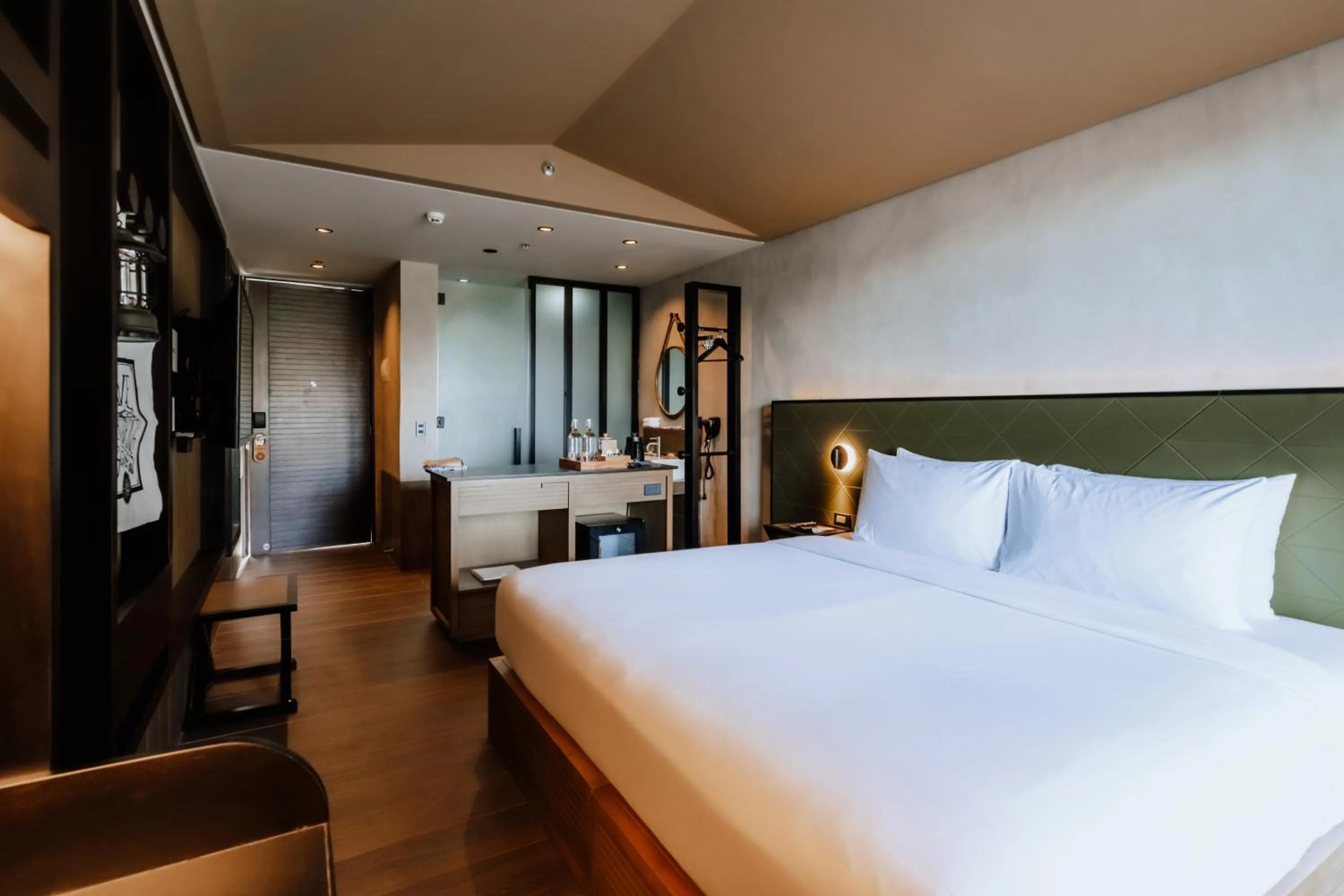 Bedroom, Bed in The Funny Lion - El Nido