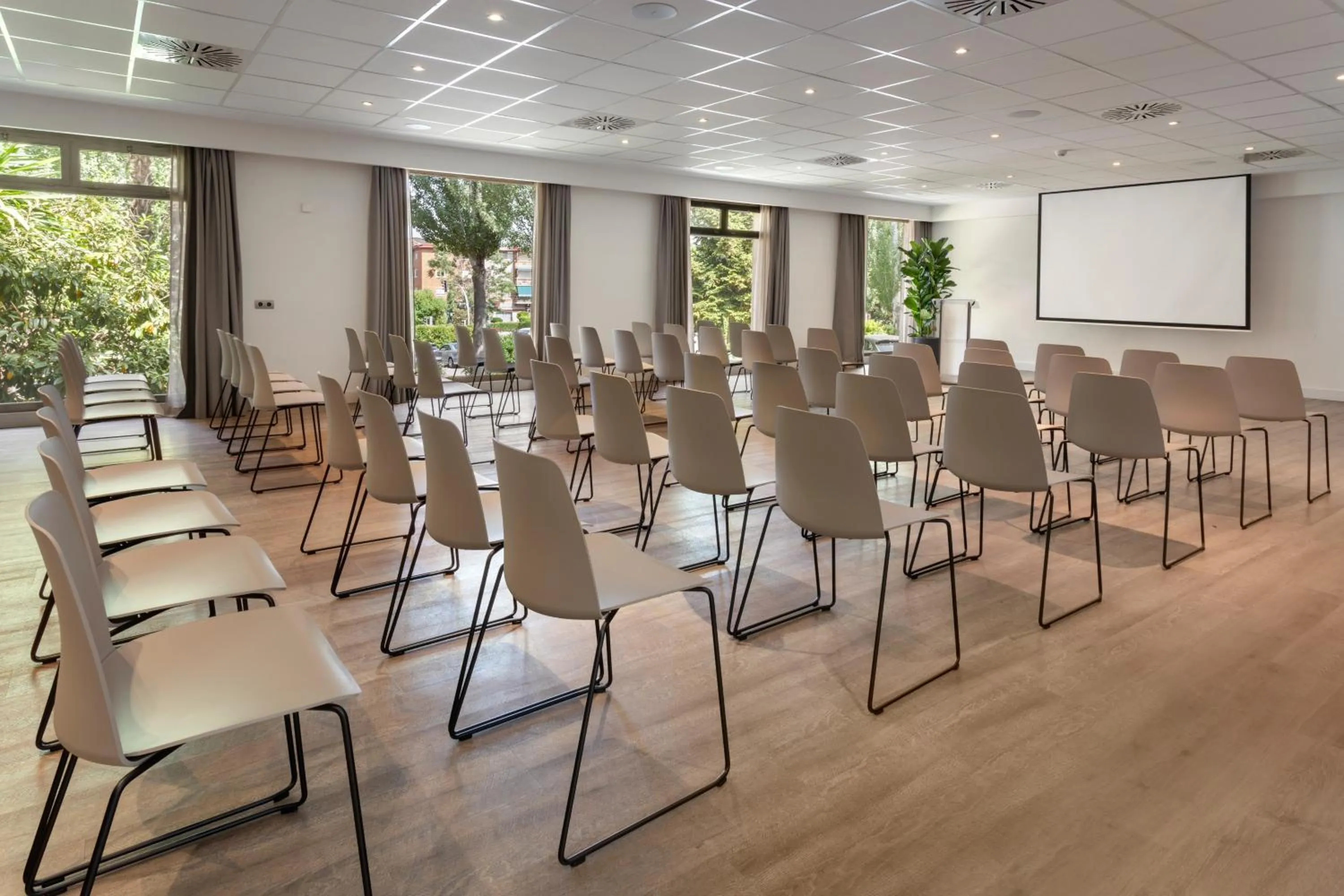 Meeting/conference room in Melia Barajas