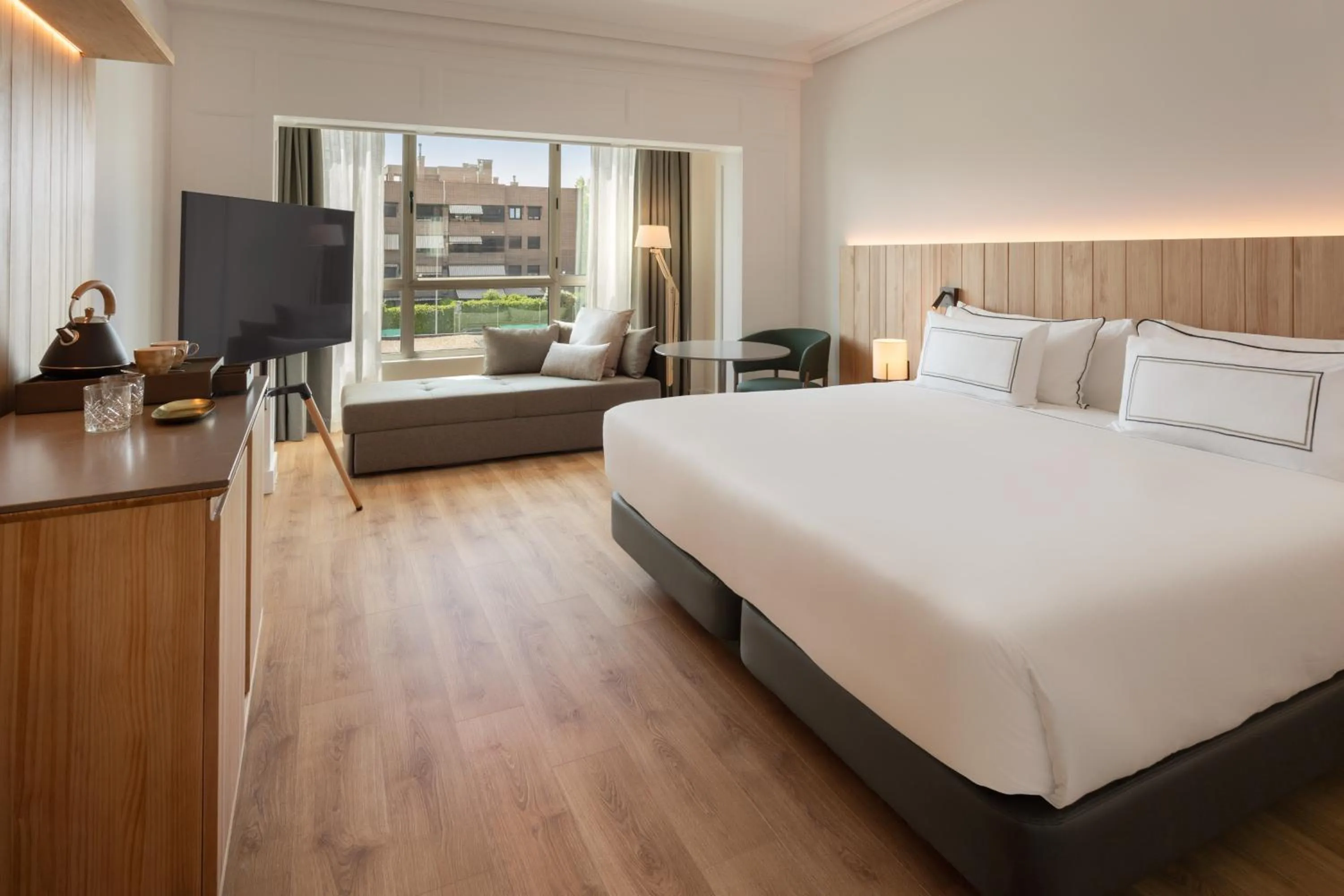 Bed in Melia Barajas