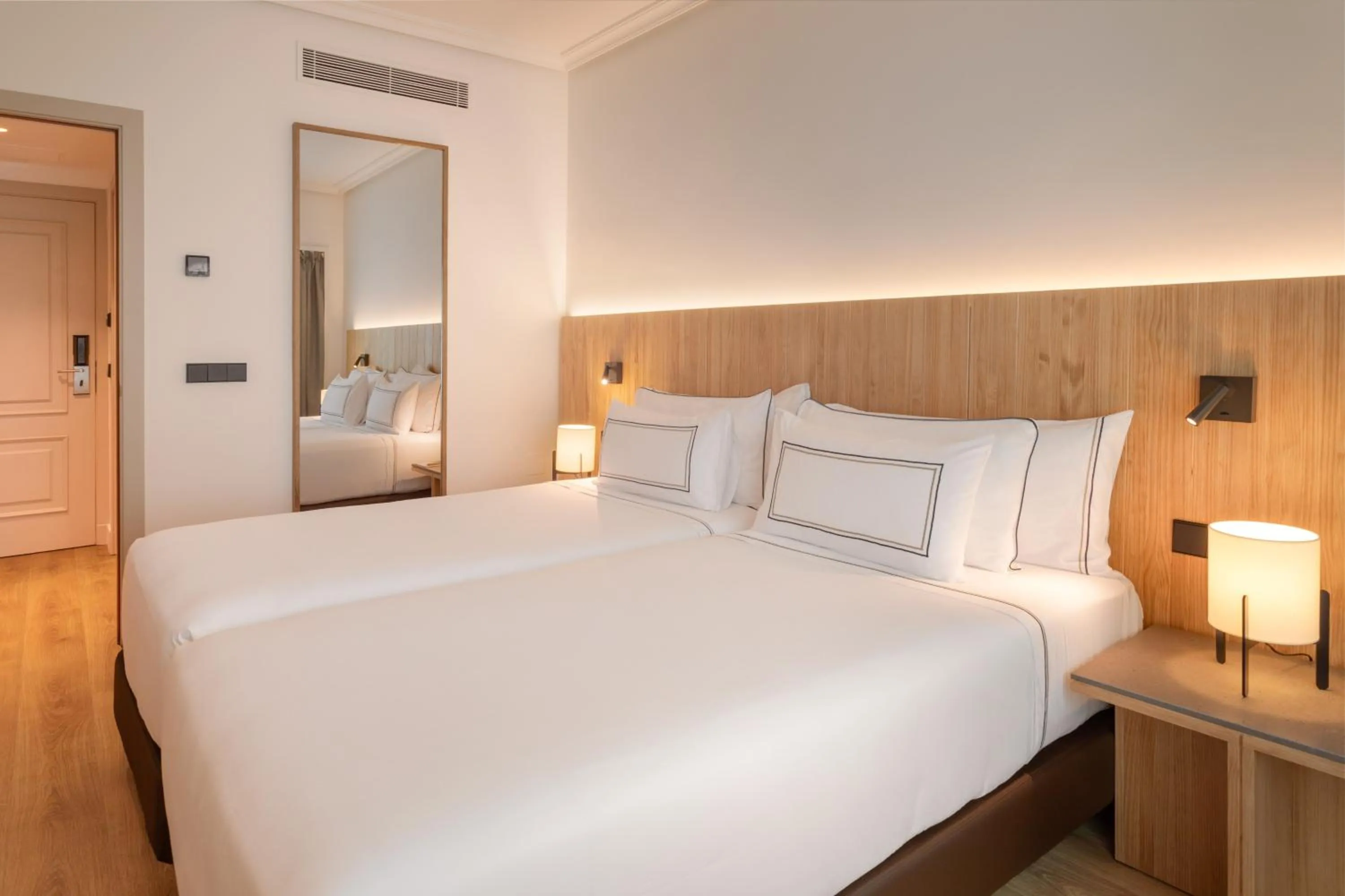 Bed in Melia Barajas