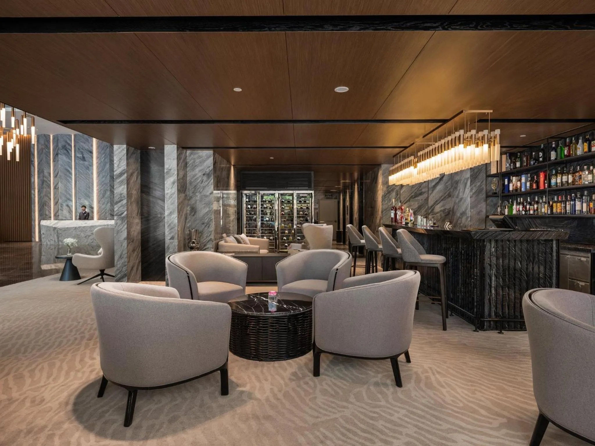 Lounge or bar in Crowne Plaza Danang City Centre by IHG