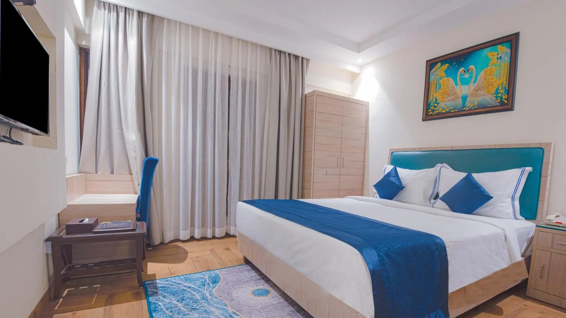 Photo of the whole room, Bed in Le Seasons Resort