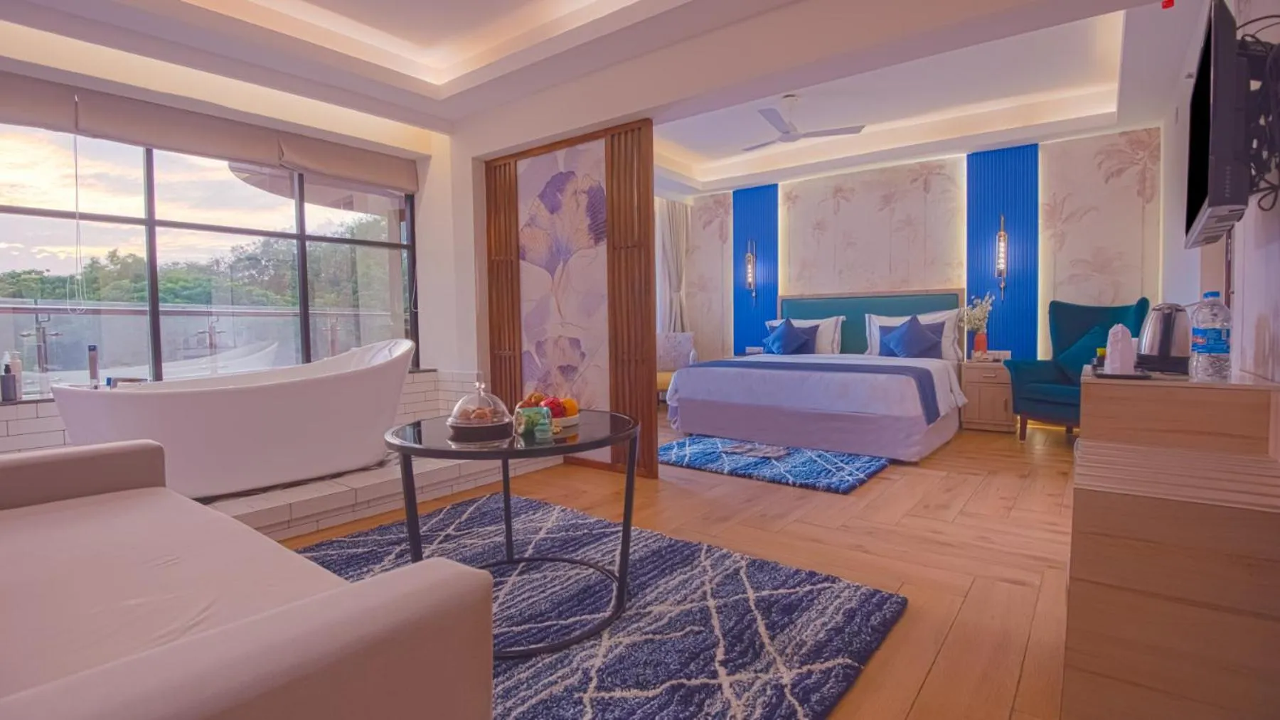 Bed in Le Seasons Resort