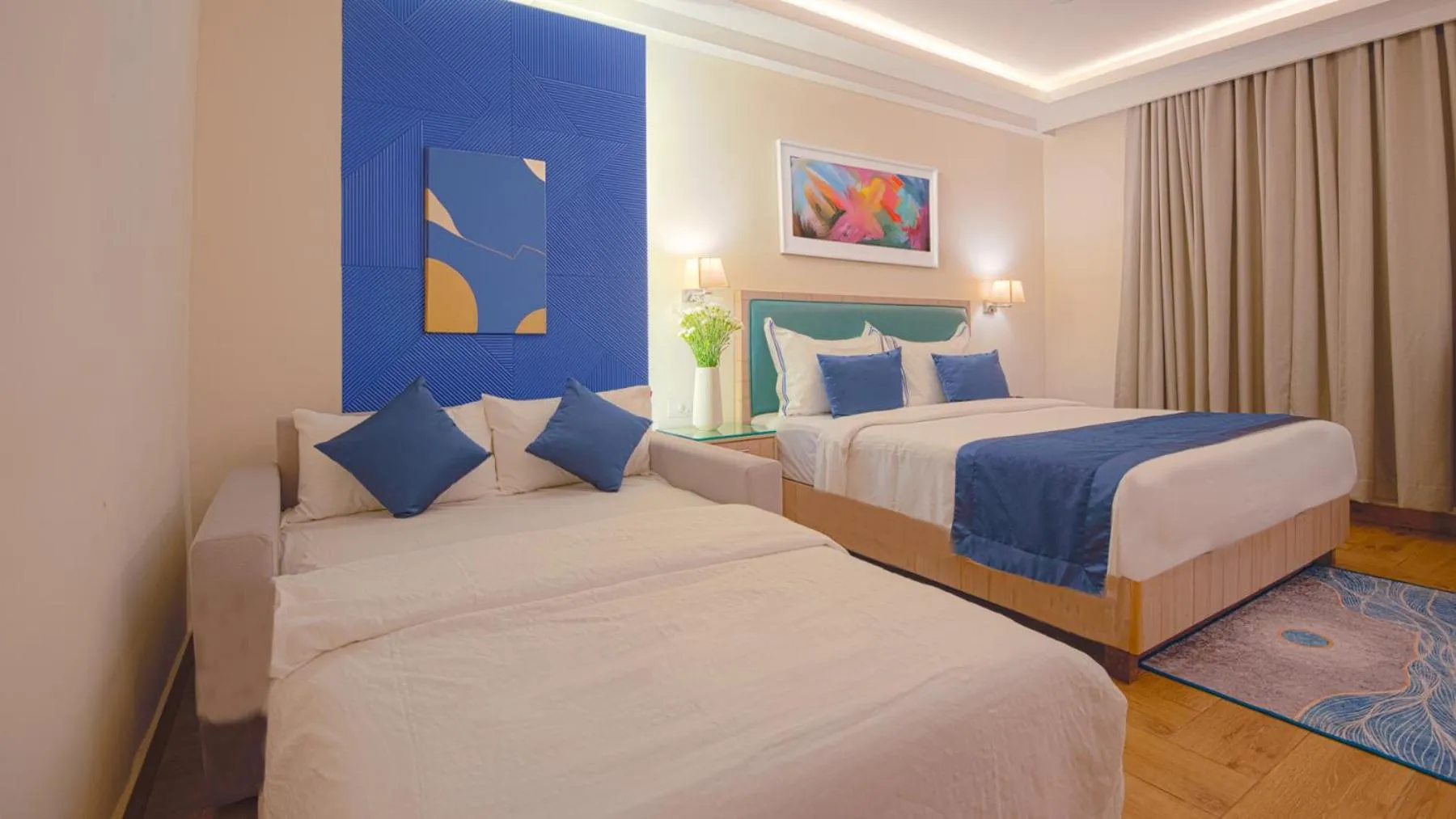 Bed in Le Seasons Resort