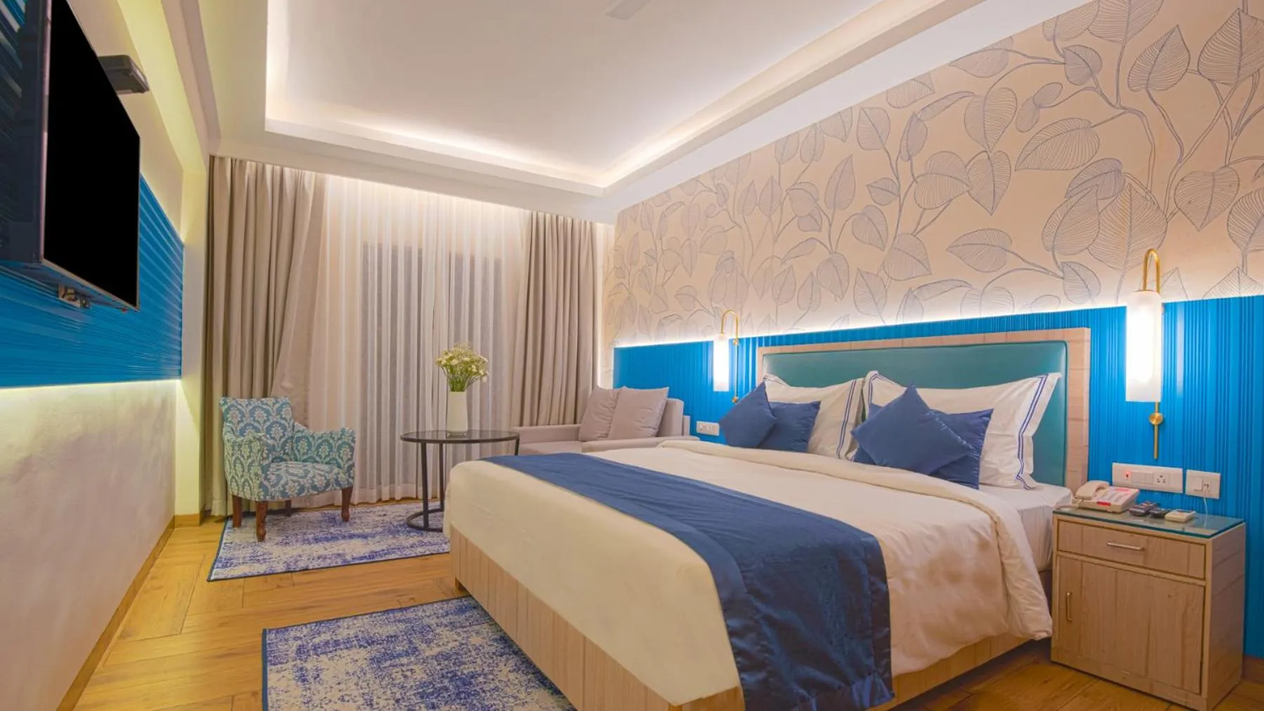 Photo of the whole room, Bed in Le Seasons Resort