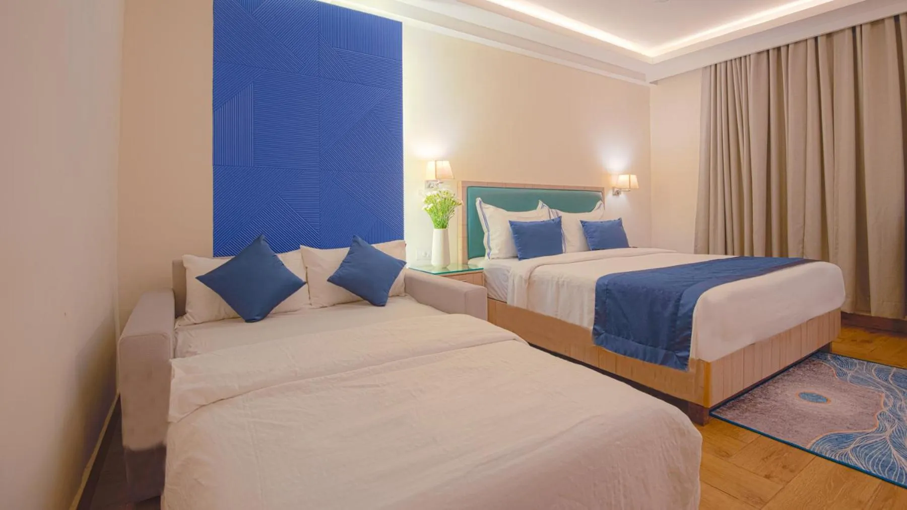 Bed in Le Seasons Resort