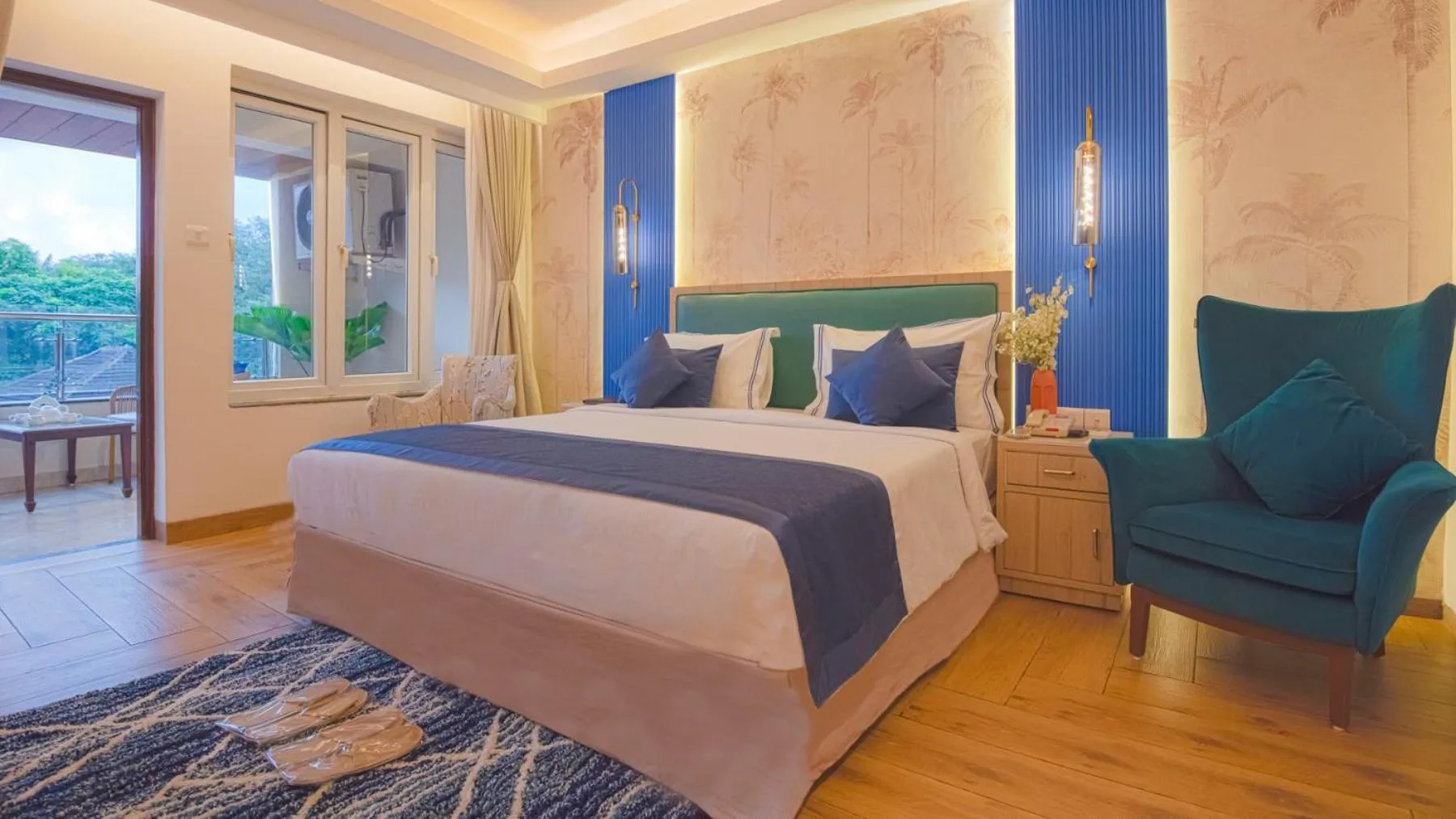 Bed in Le Seasons Resort