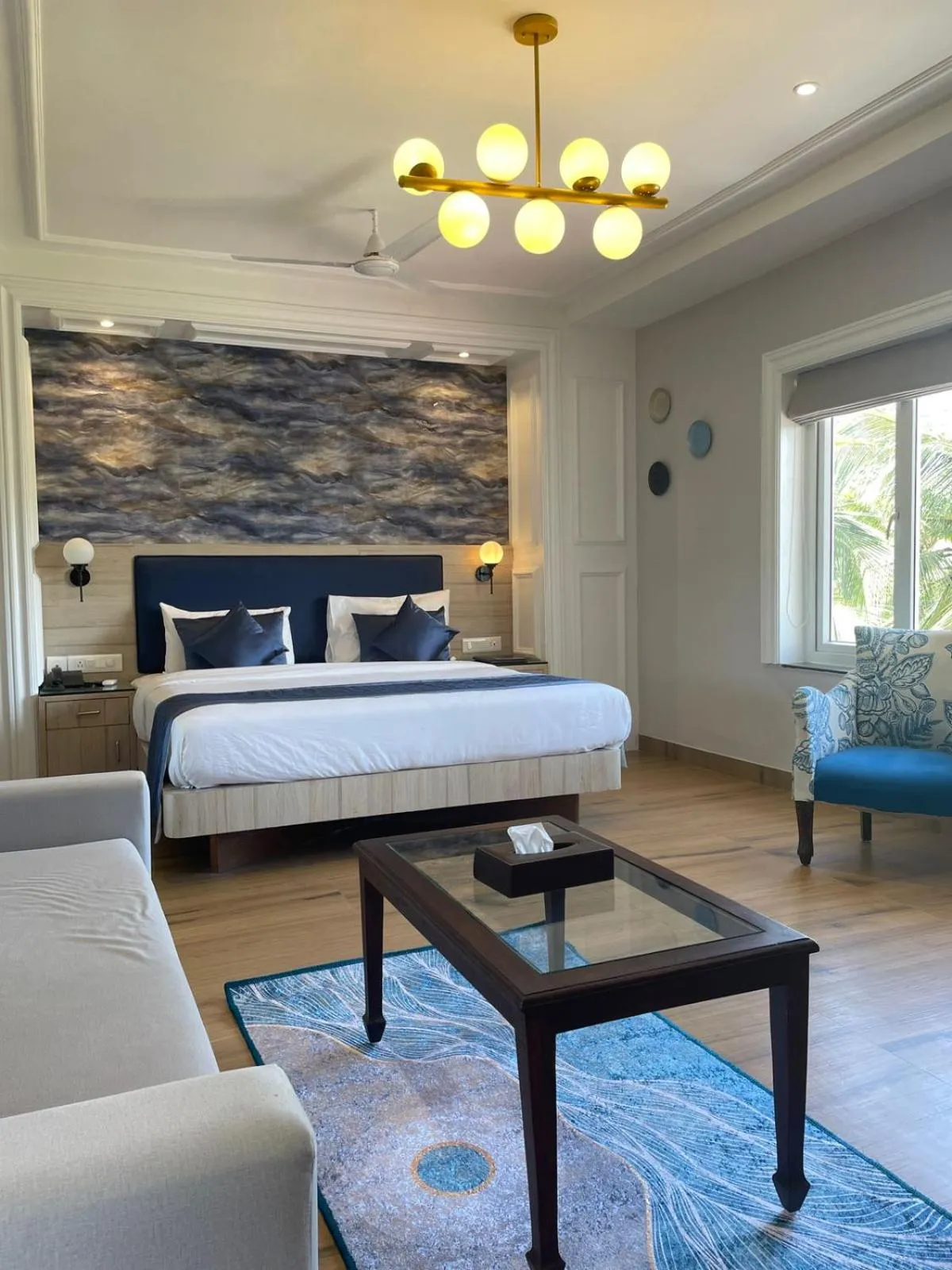 Bedroom, Bed in Le Seasons Resort