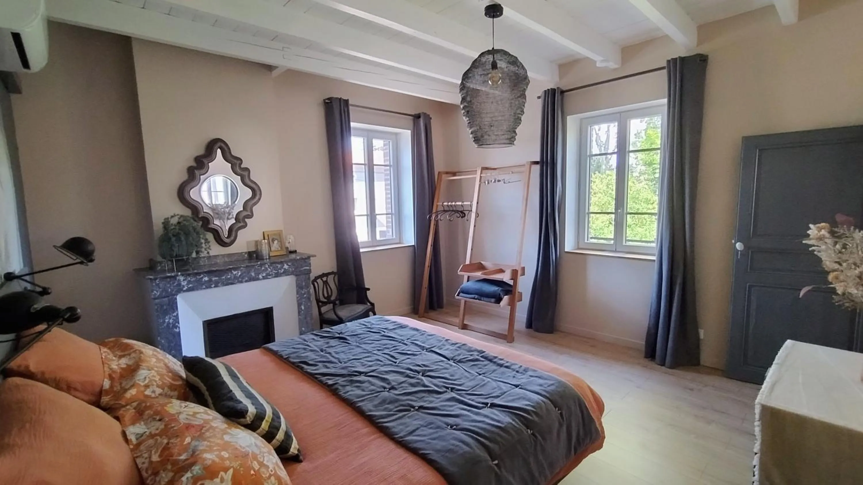 16 Bis-Gîte-Hôtel-Appartement