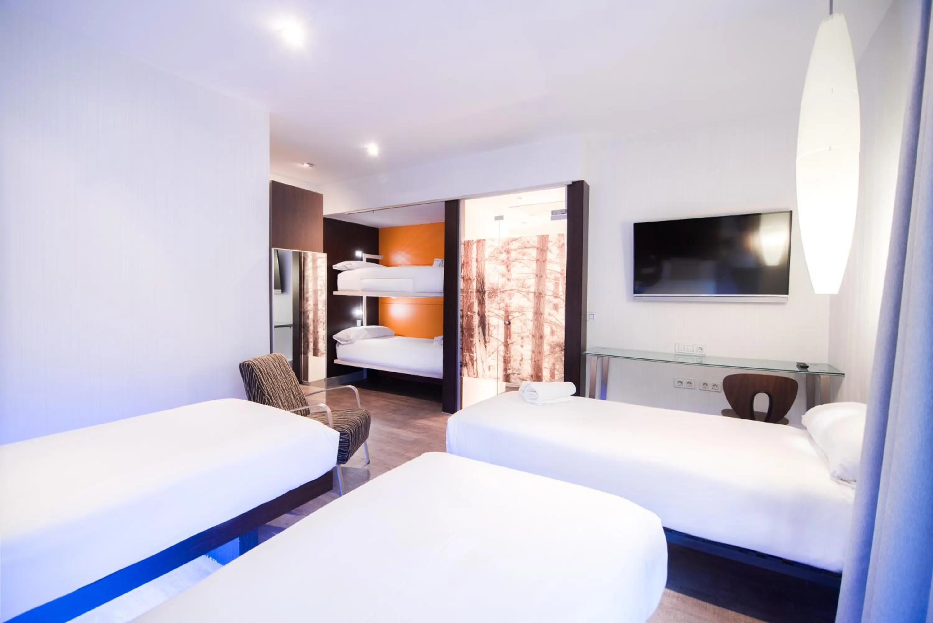 Bedroom, Bed in Petit Palace President Castellana