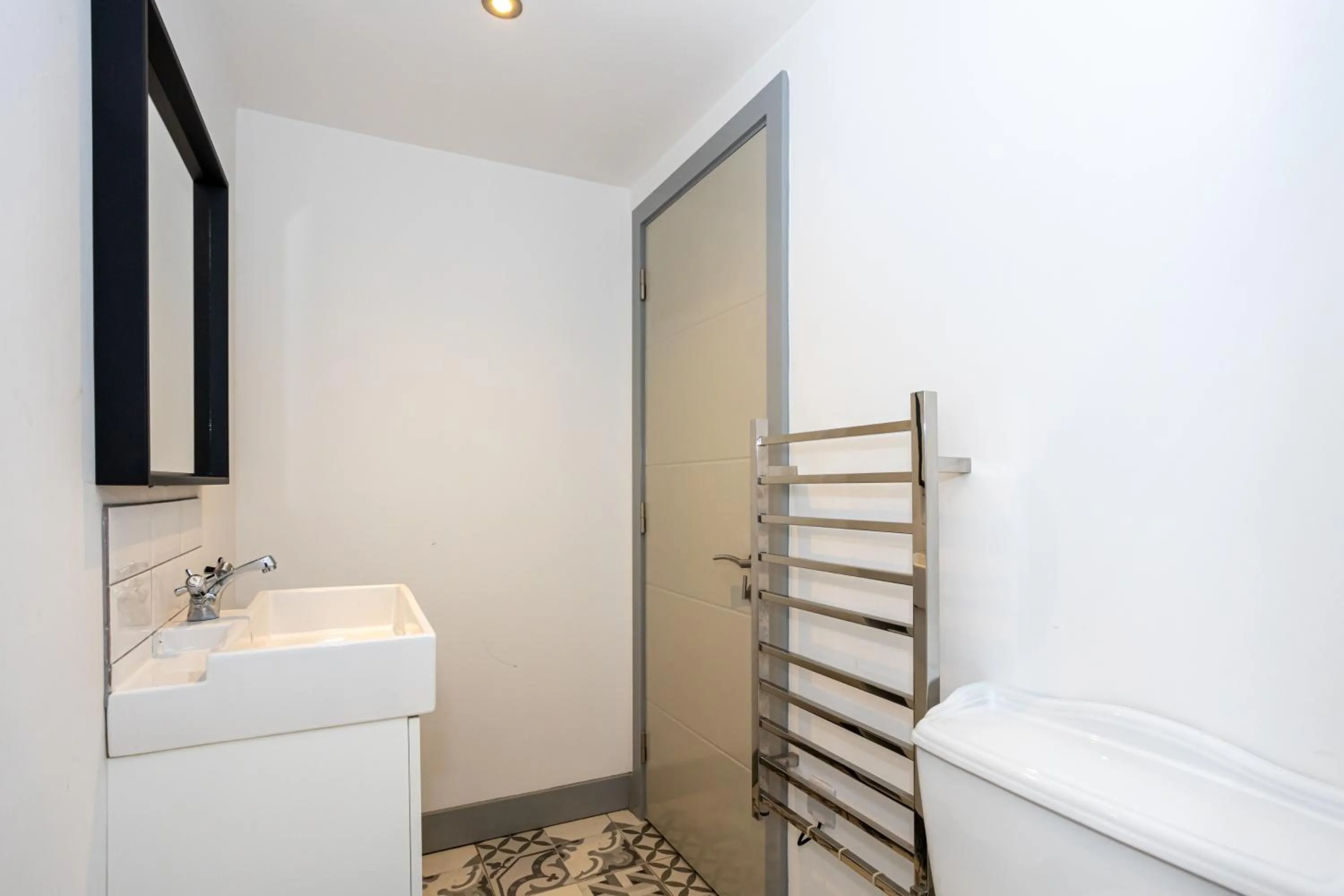 Pillo Rooms Serviced Apartments - Salford