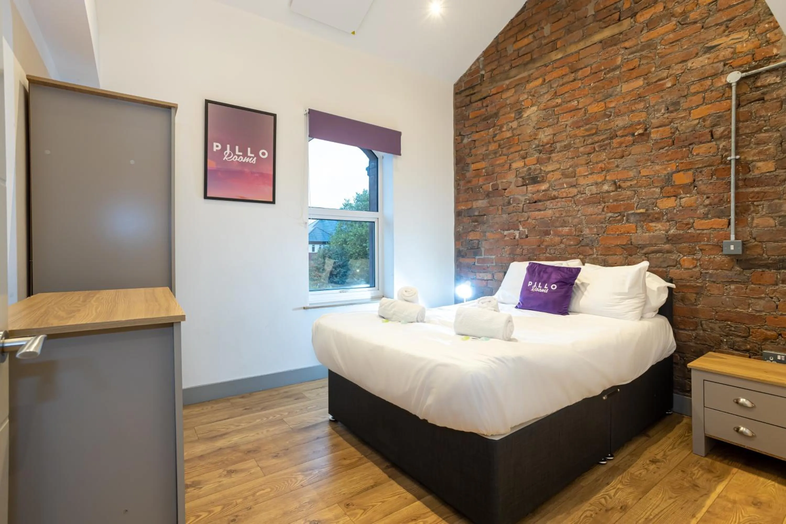 Bed in Pillo Rooms Serviced Apartments - Salford