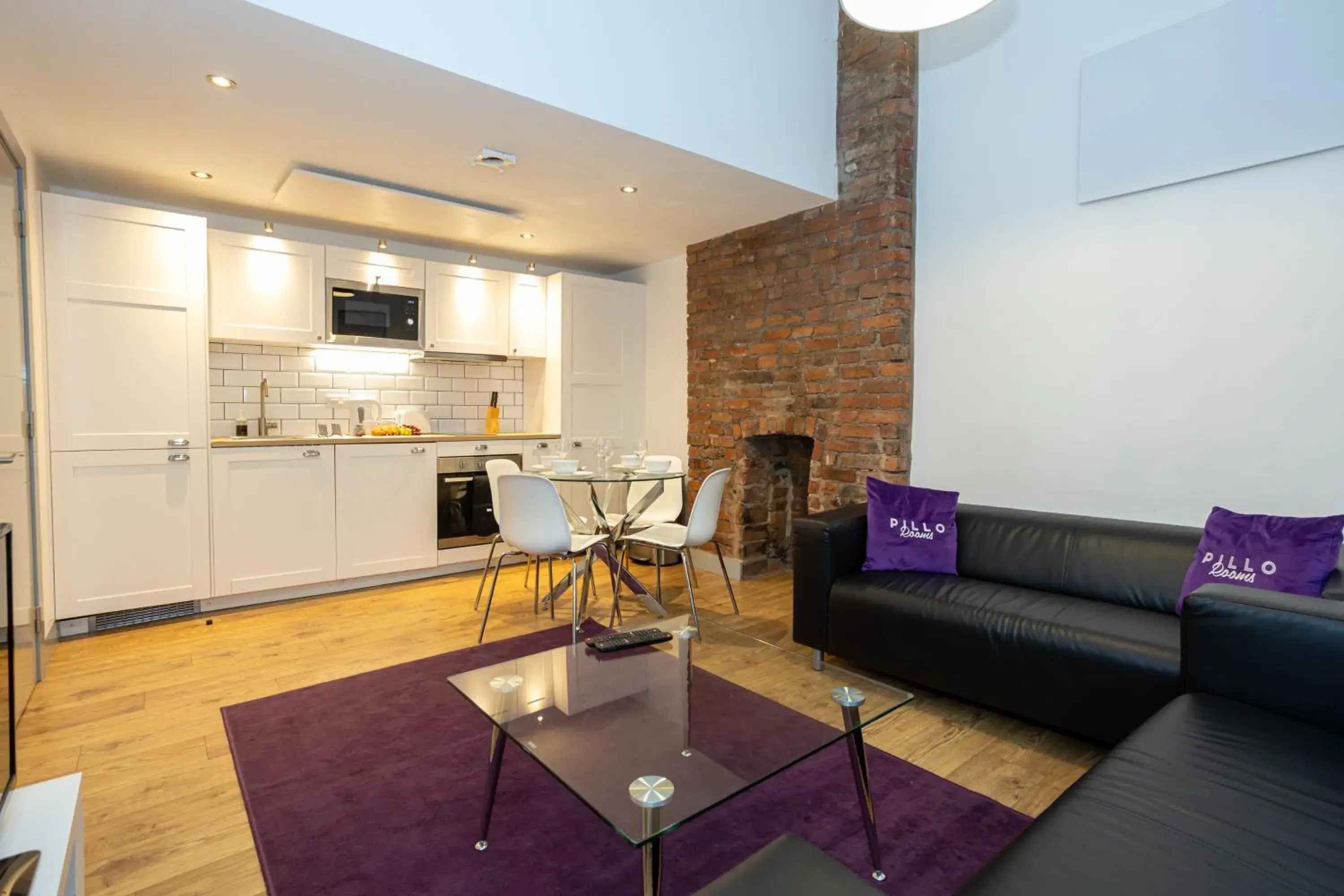 Pillo Rooms Serviced Apartments - Salford Pillo Rooms Serviced Apartments - Salford