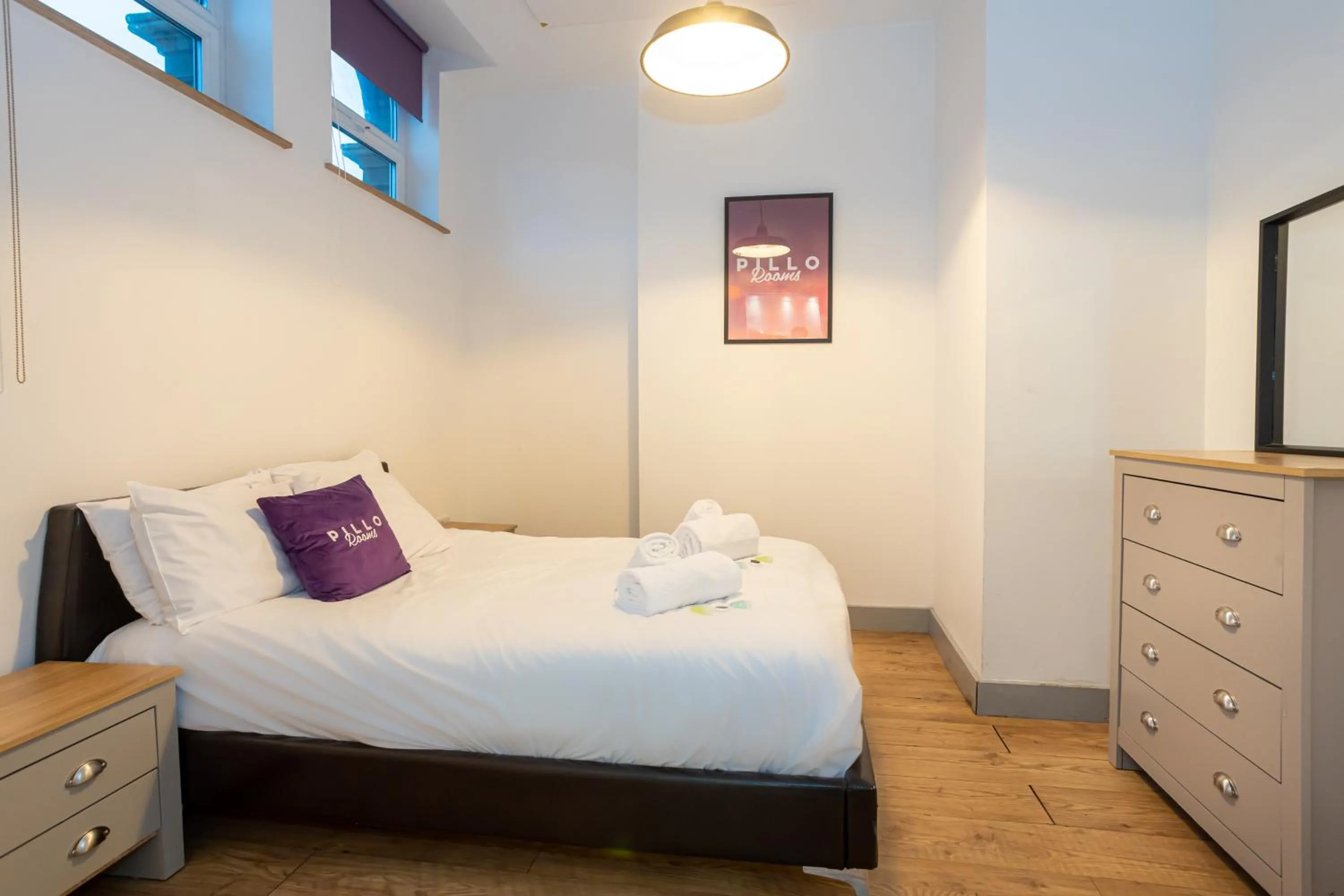 Bed in Pillo Rooms Serviced Apartments - Salford