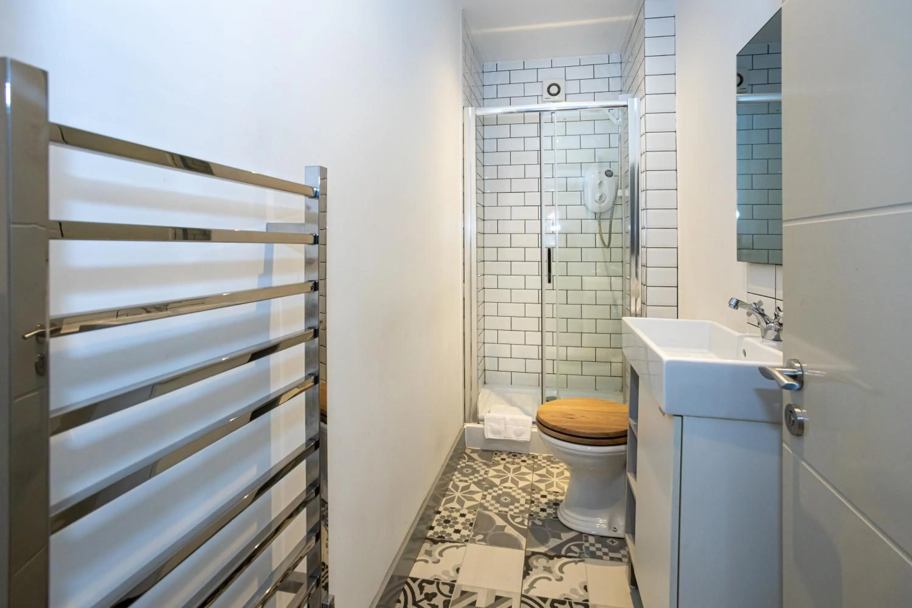 Pillo Rooms Serviced Apartments - Salford