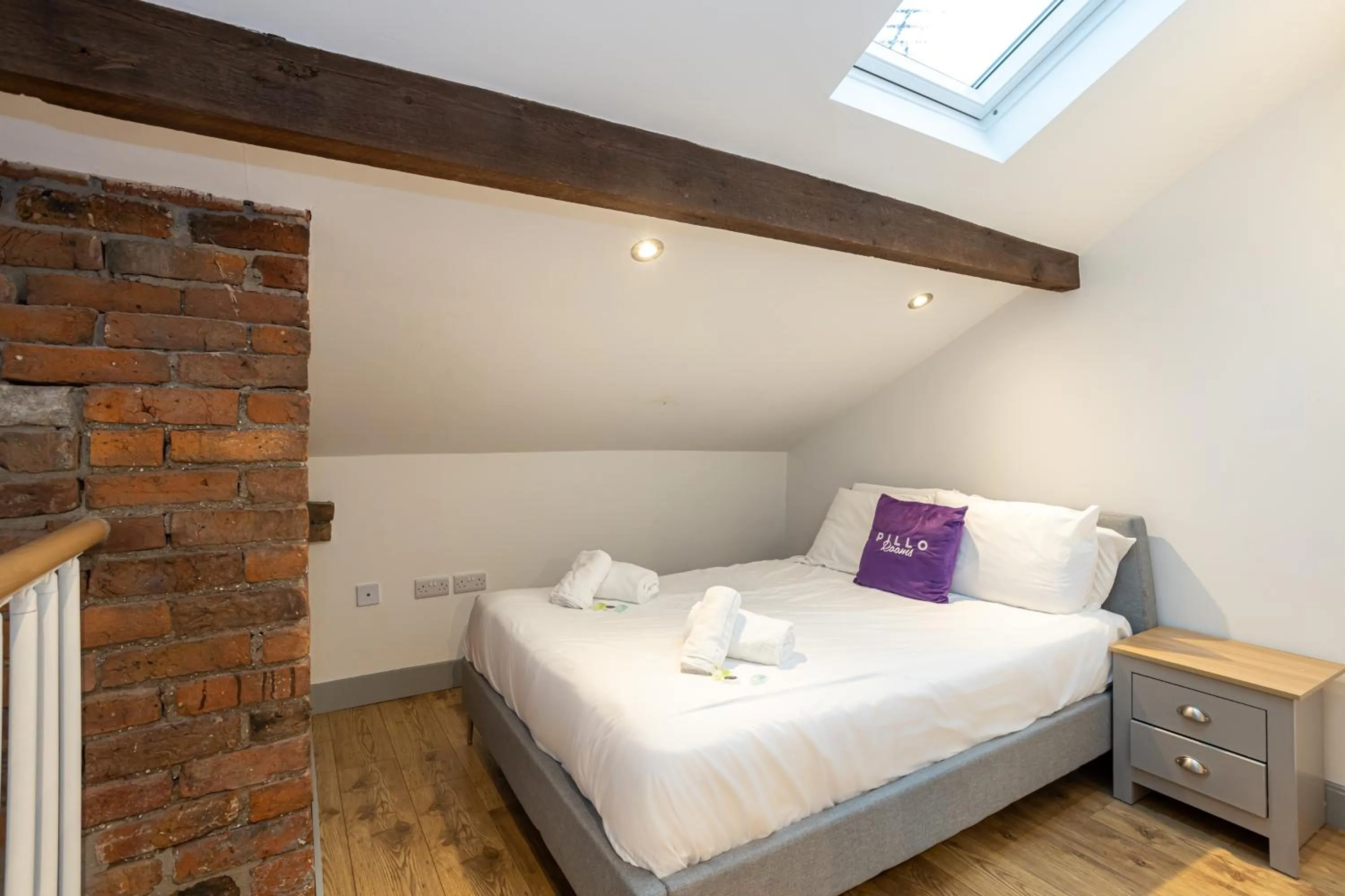 Bed in Pillo Rooms Serviced Apartments - Salford