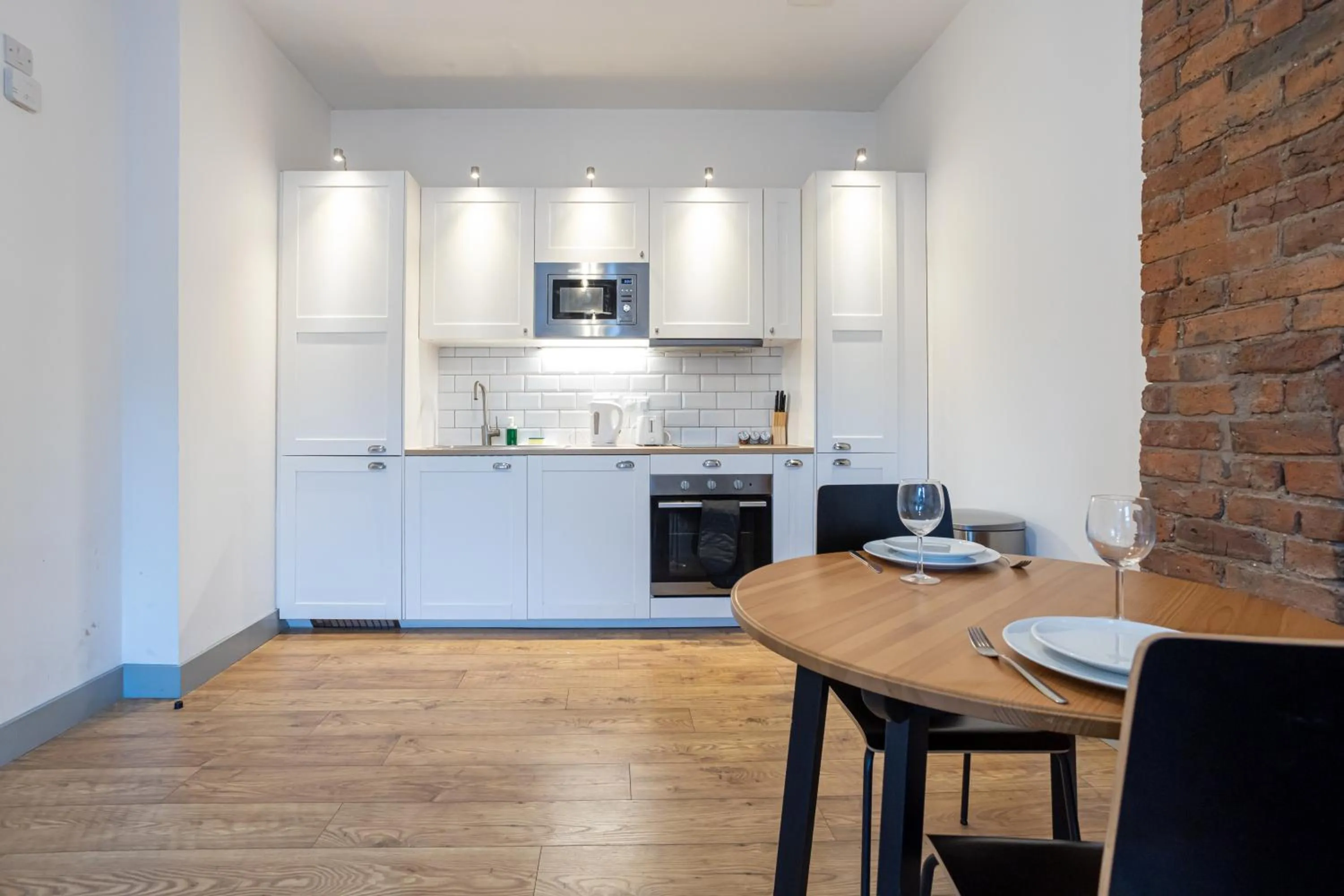 Pillo Rooms Serviced Apartments - Salford