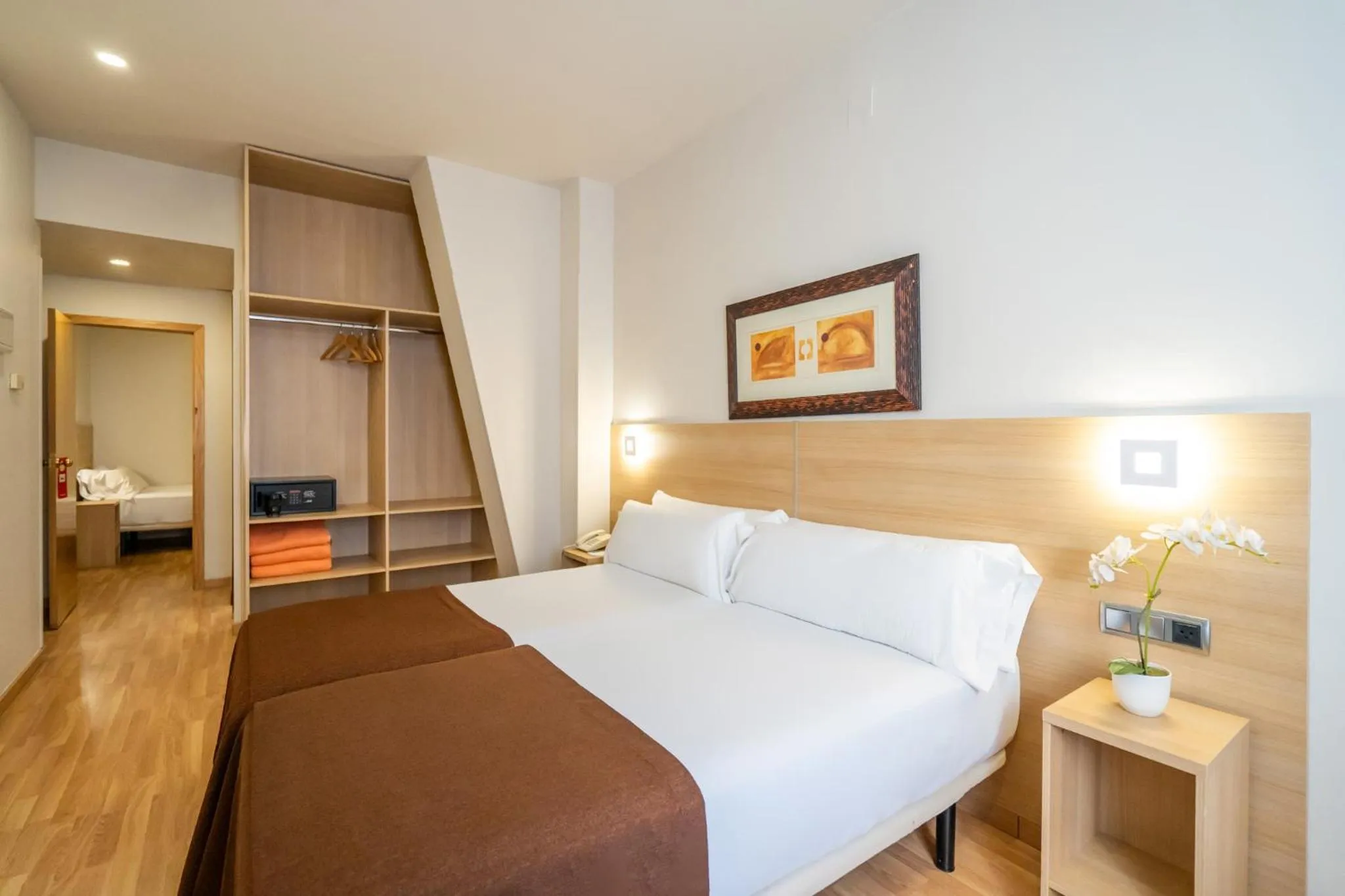 Bed in Hotel Glòries