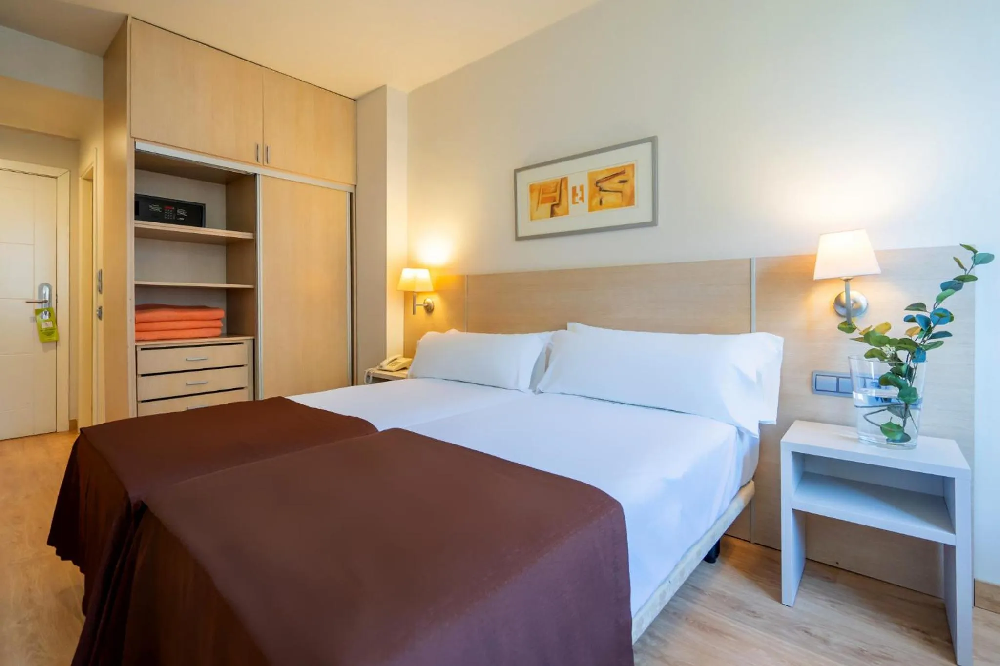 Bed in Hotel Glòries