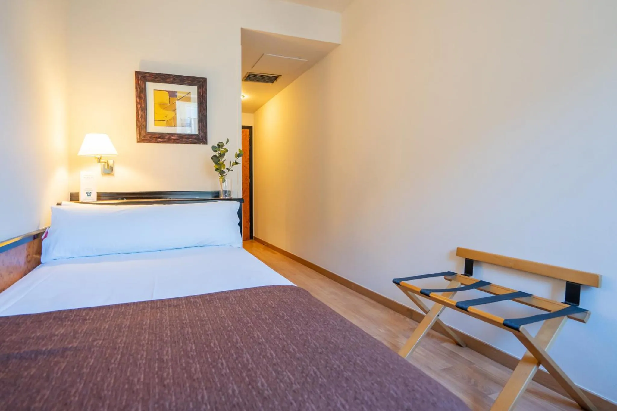 Bed in Hotel Glòries