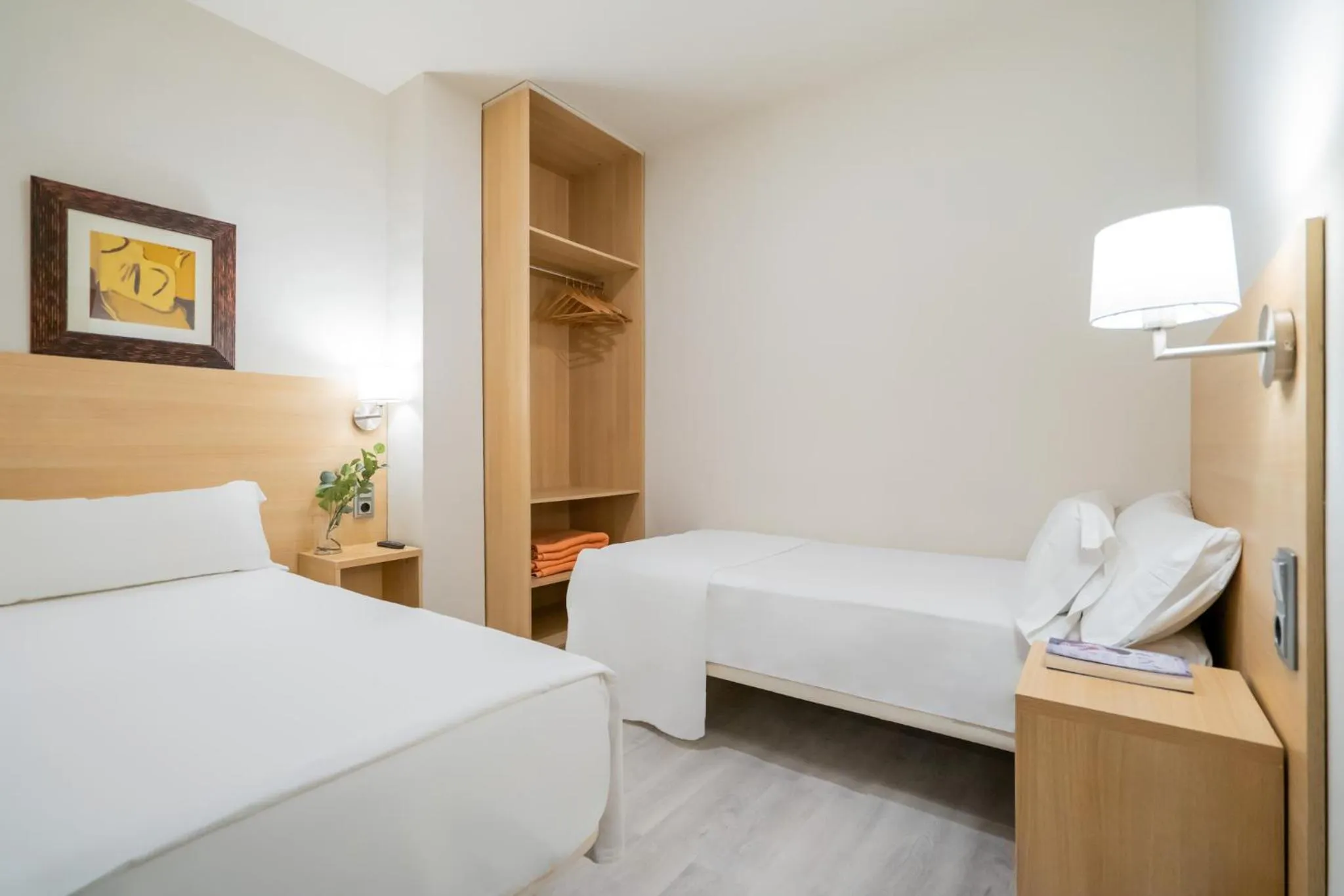 Bed in Hotel Glòries