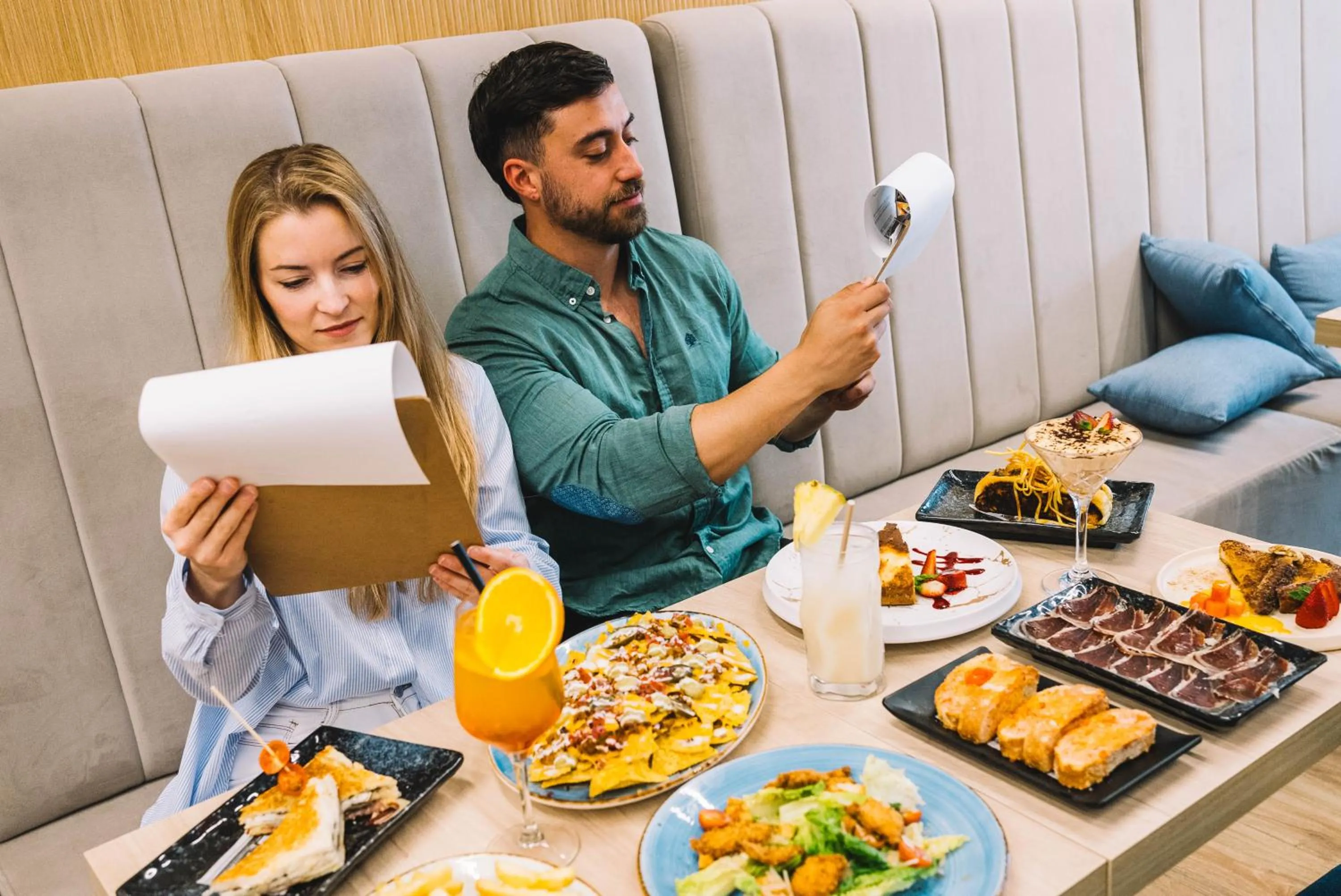 Restaurant/places to eat in Neptuno Hotel & SPA 4 Sup