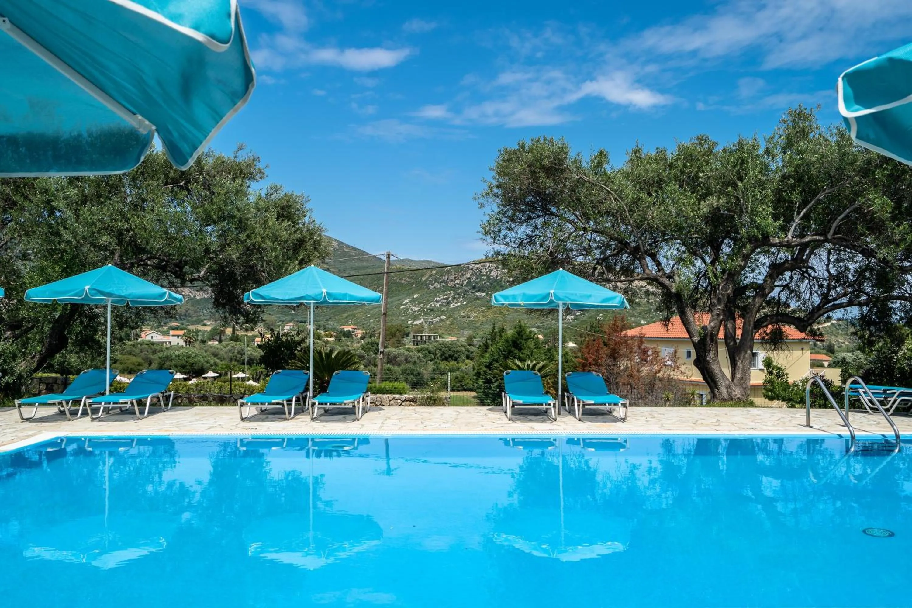 Property building in Anemona apartment 1