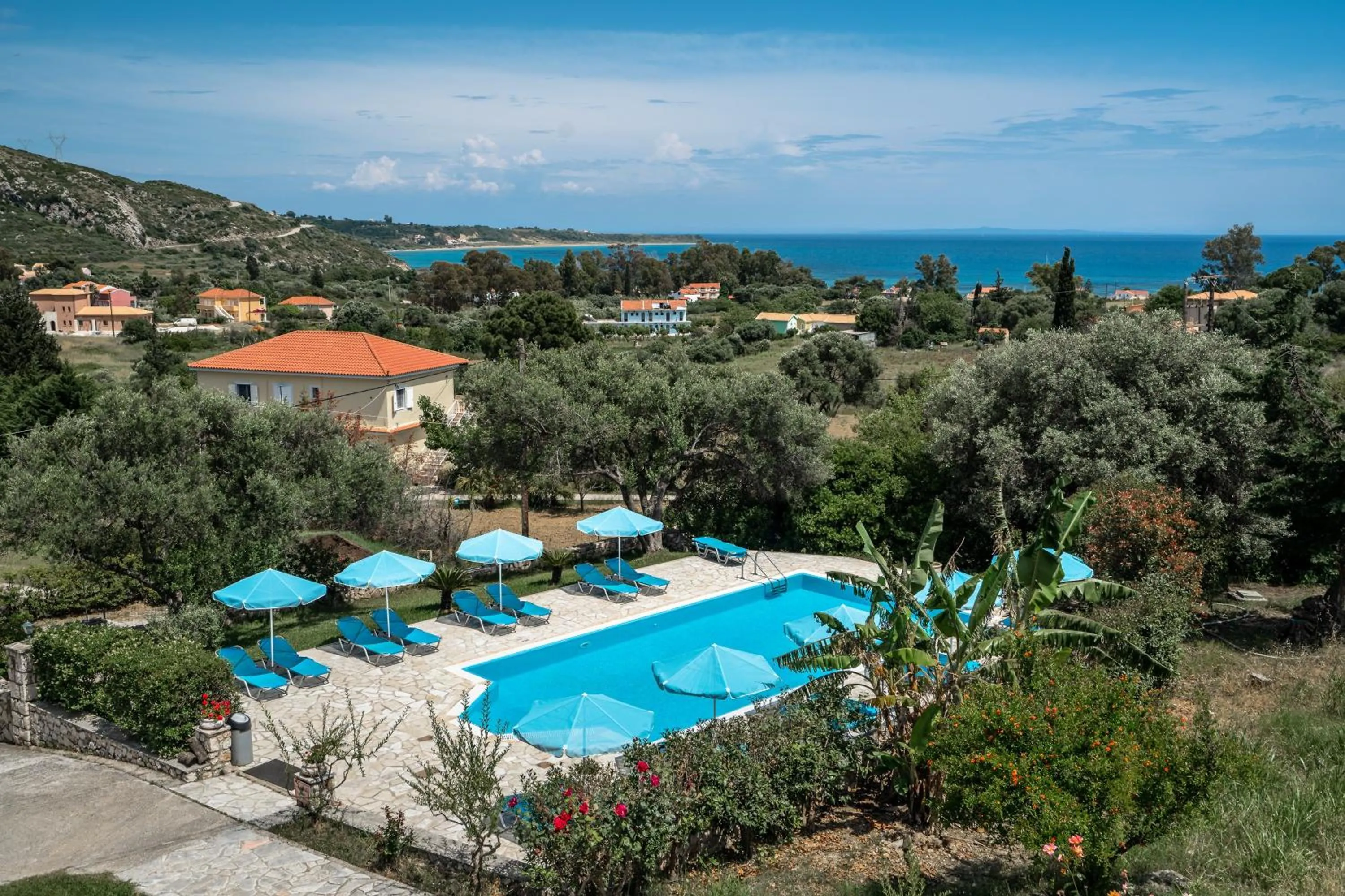 Property building in Anemona apartment 1