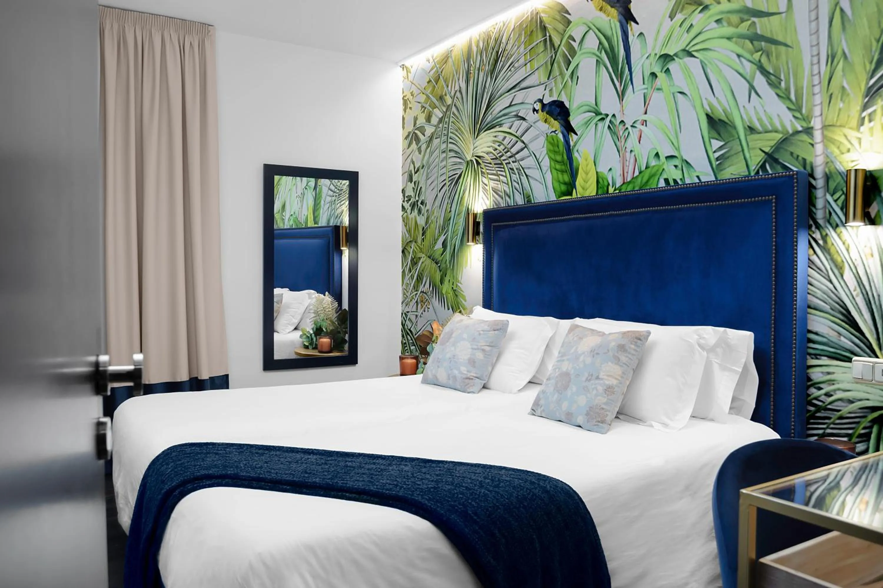 Photo of the whole room, Bed in Hotel Los Girasoles by Maxi Hoteles