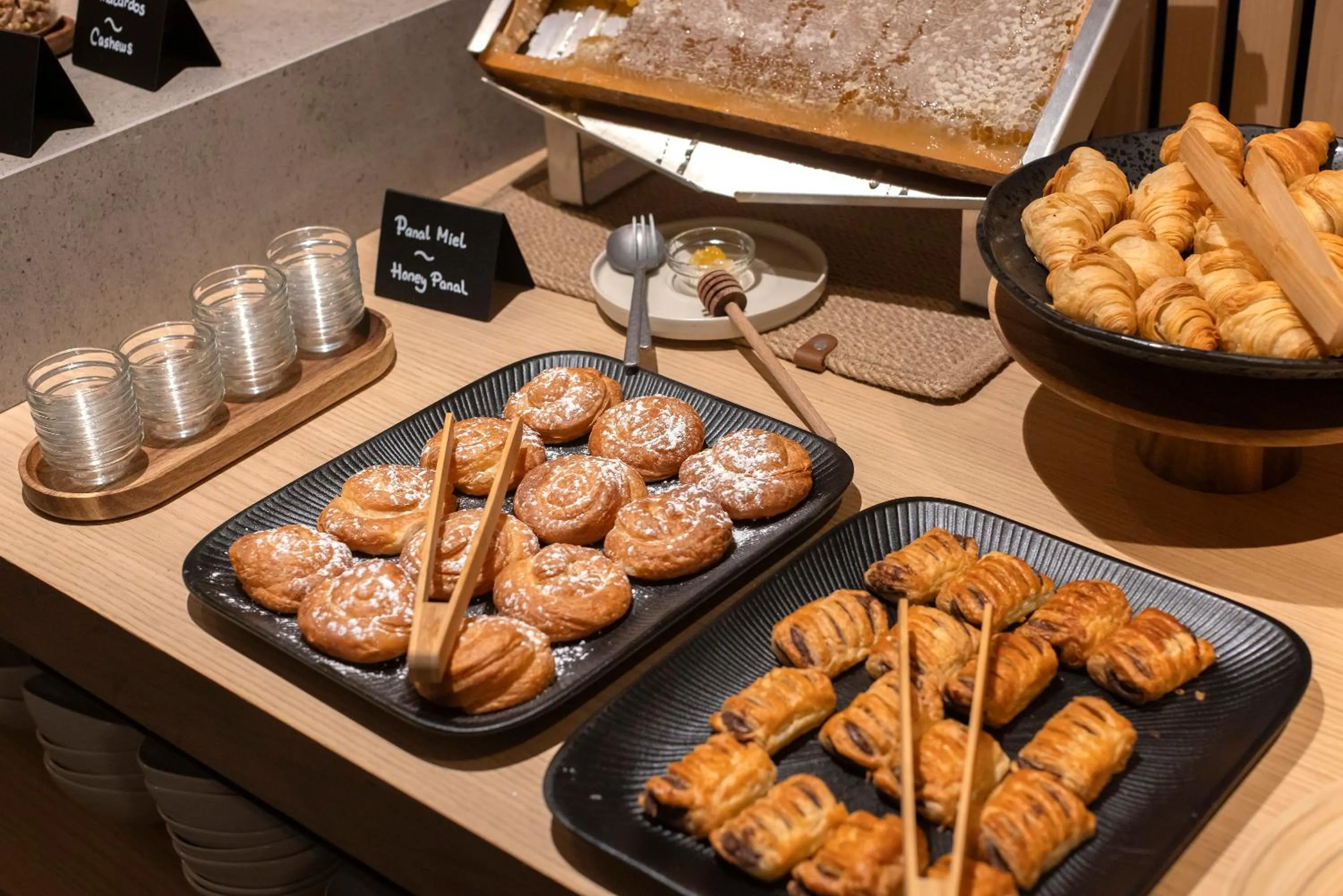 Breakfast in HM Jaime III