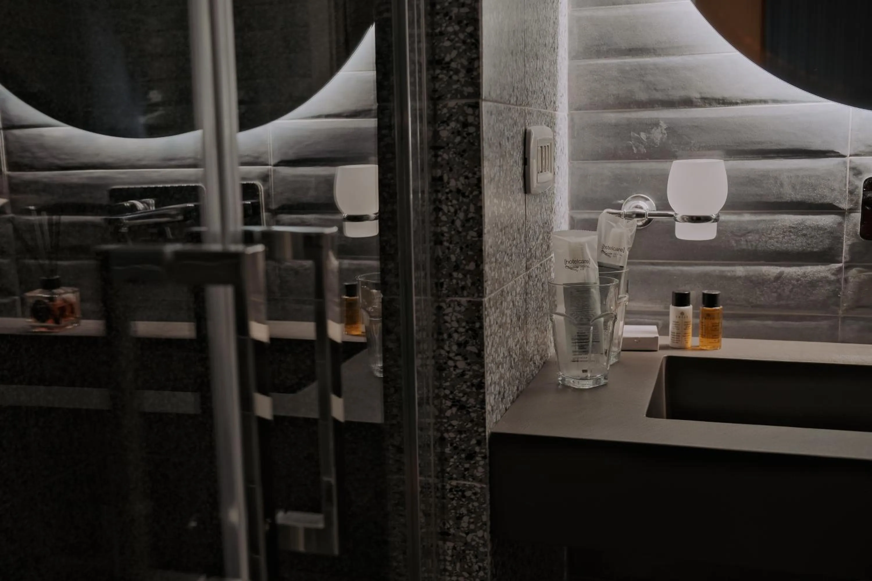 Bathroom in Occhi di Napoli Experiential Relais