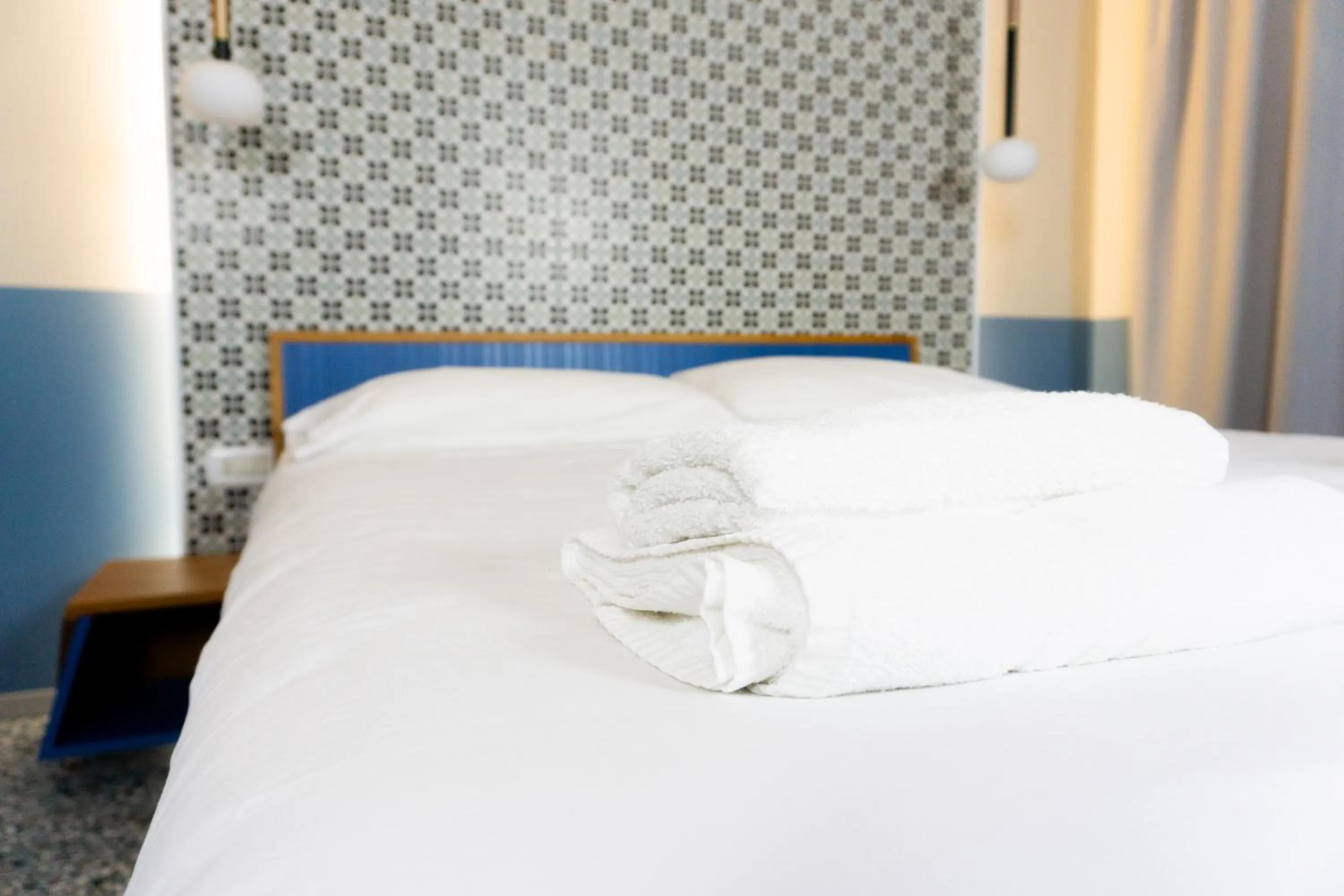 Bed in Occhi di Napoli Experiential Relais