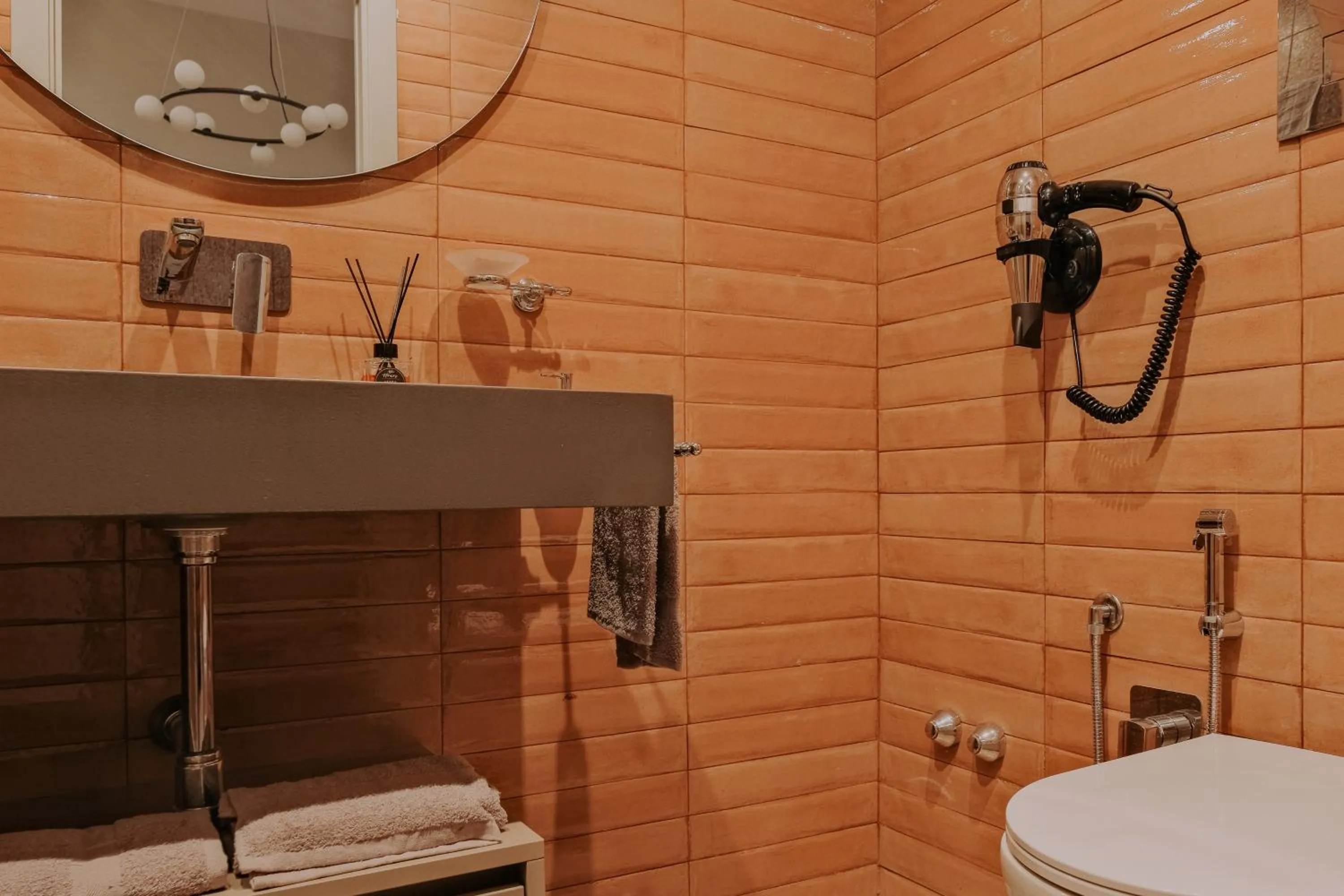 Toilet in Occhi di Napoli Experiential Relais