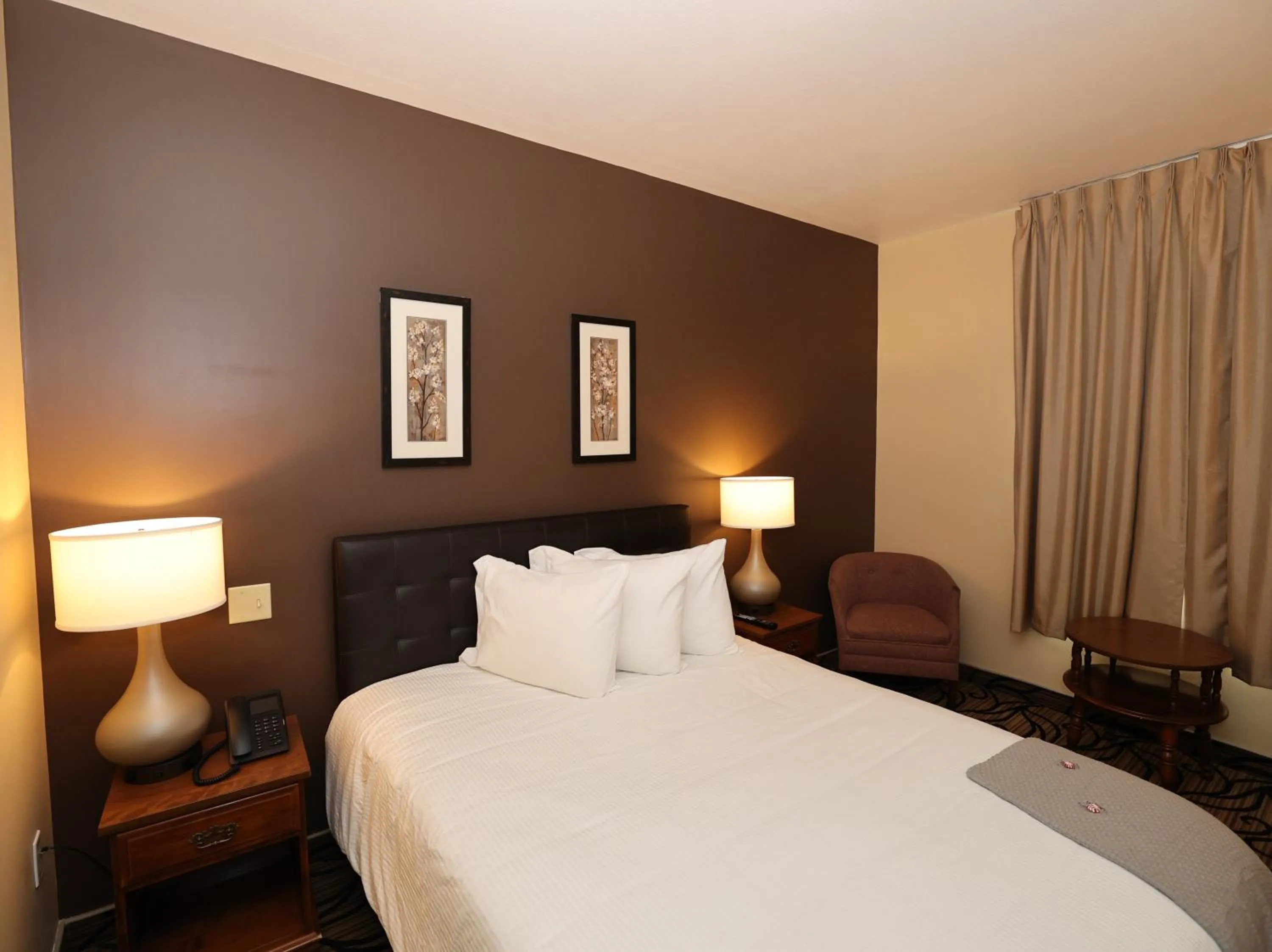 Standard Queen Room in The Northeastland Hotel