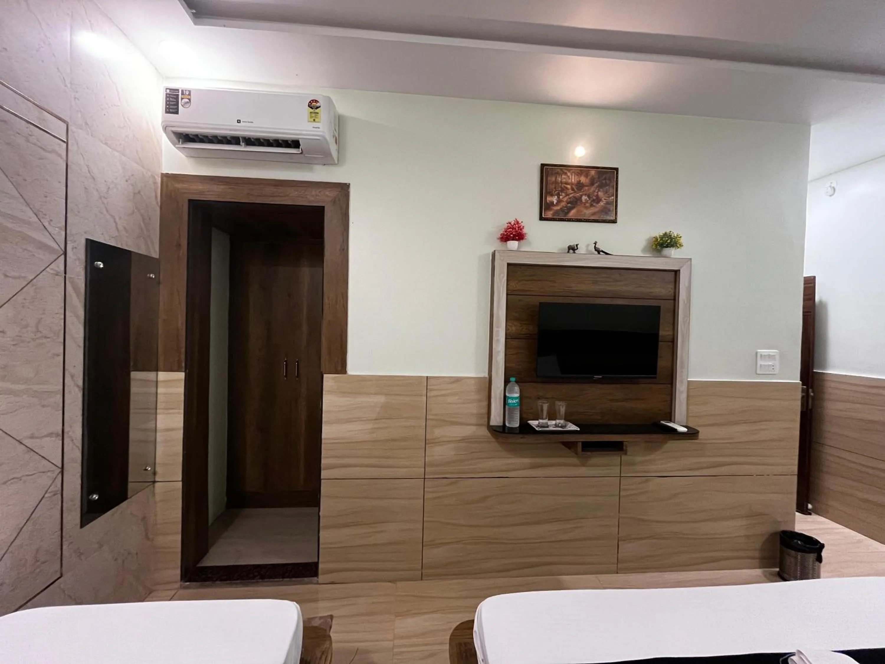 TV and multimedia in Taj Nice Point Manage by Taj Sunrise Group