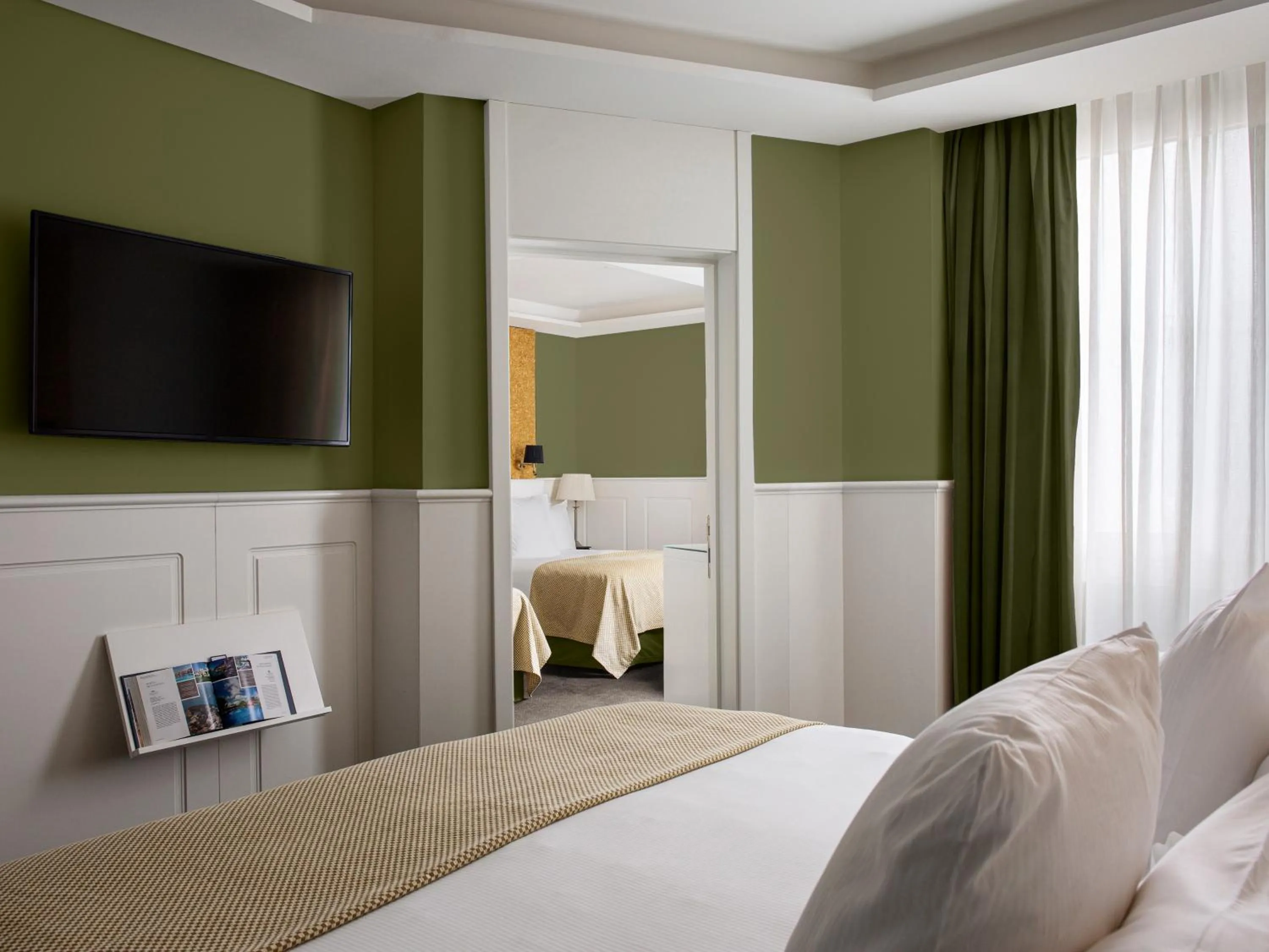 Bed in Hotel Colón Gran Meliá - The Leading Hotels of the World