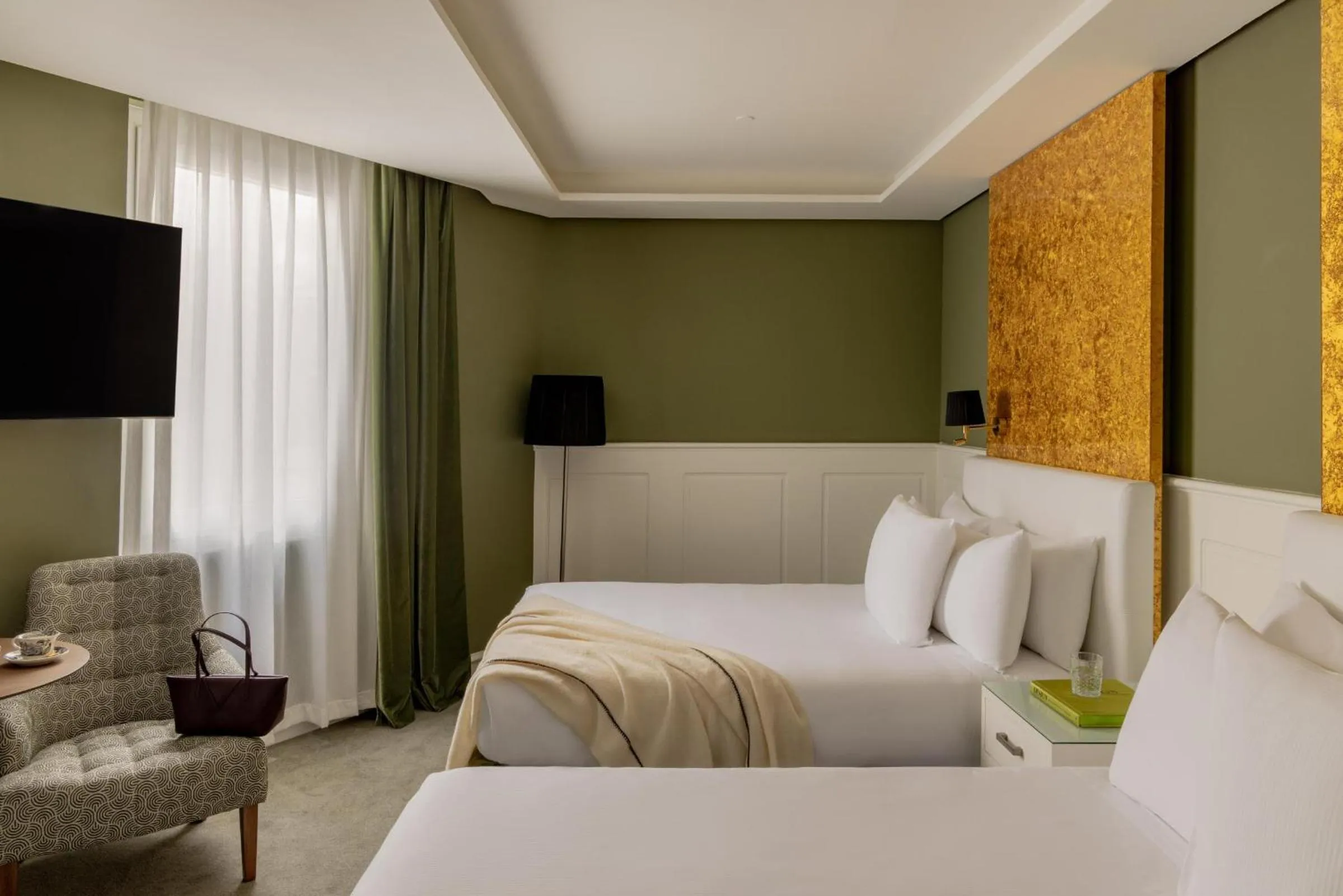 Bed in Hotel Colón Gran Meliá - The Leading Hotels of the World