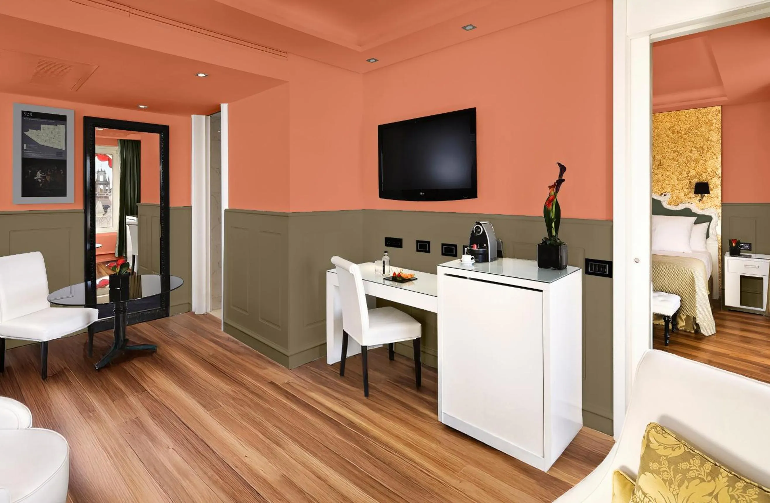 Photo of the whole room in Hotel Colón Gran Meliá - The Leading Hotels of the World