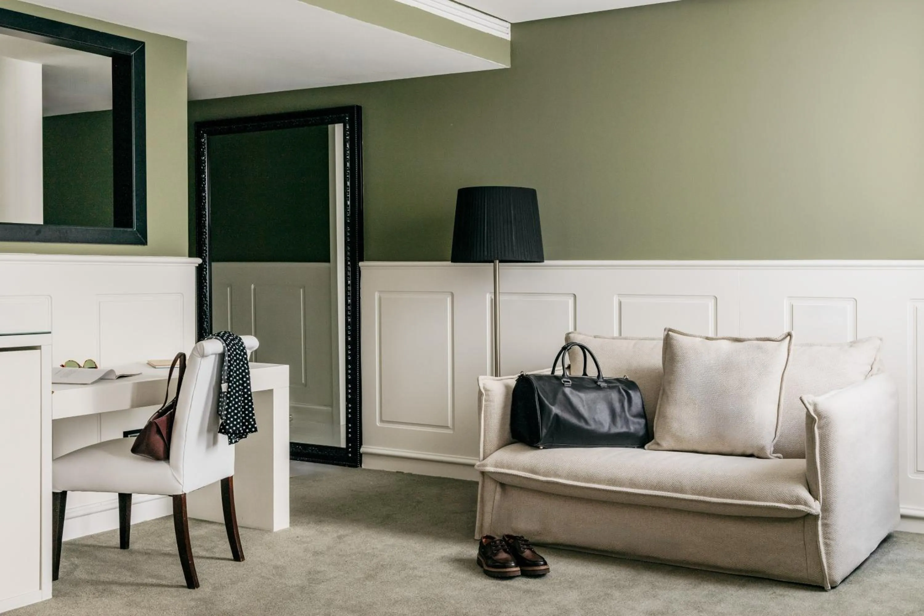 Photo of the whole room in Hotel Colón Gran Meliá - The Leading Hotels of the World