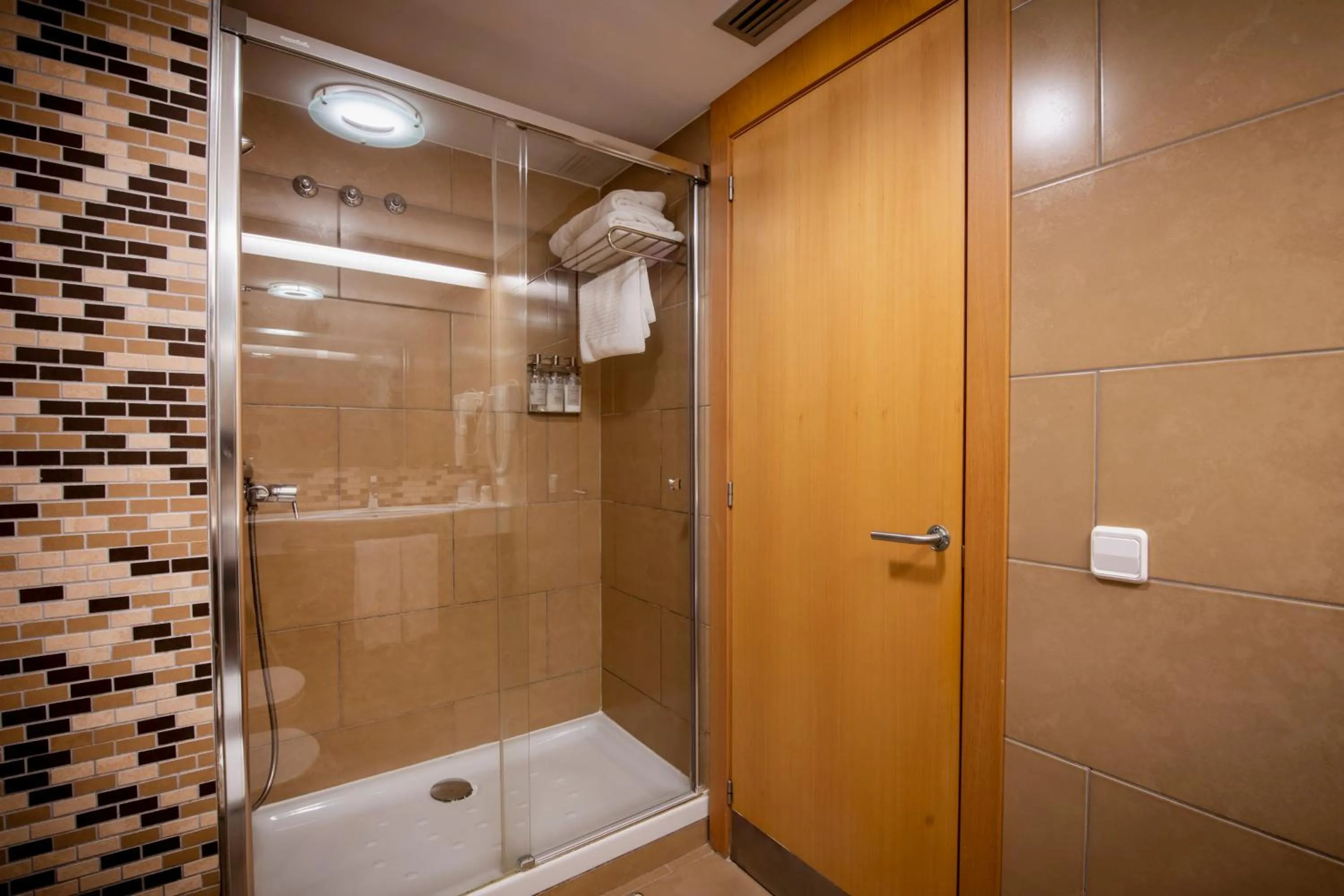 Bathroom in Hotel Marina