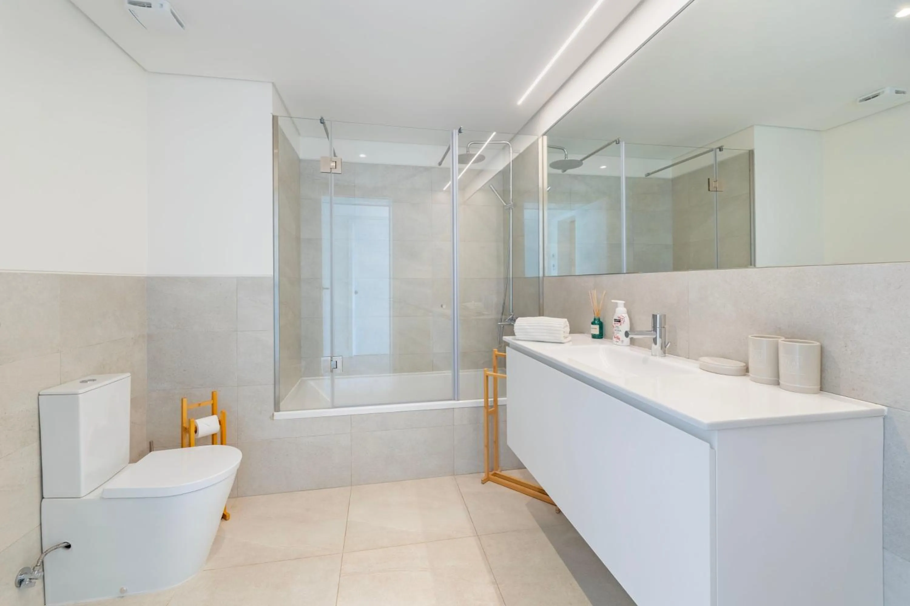 Toilet in Apartment Lisboa Oriente