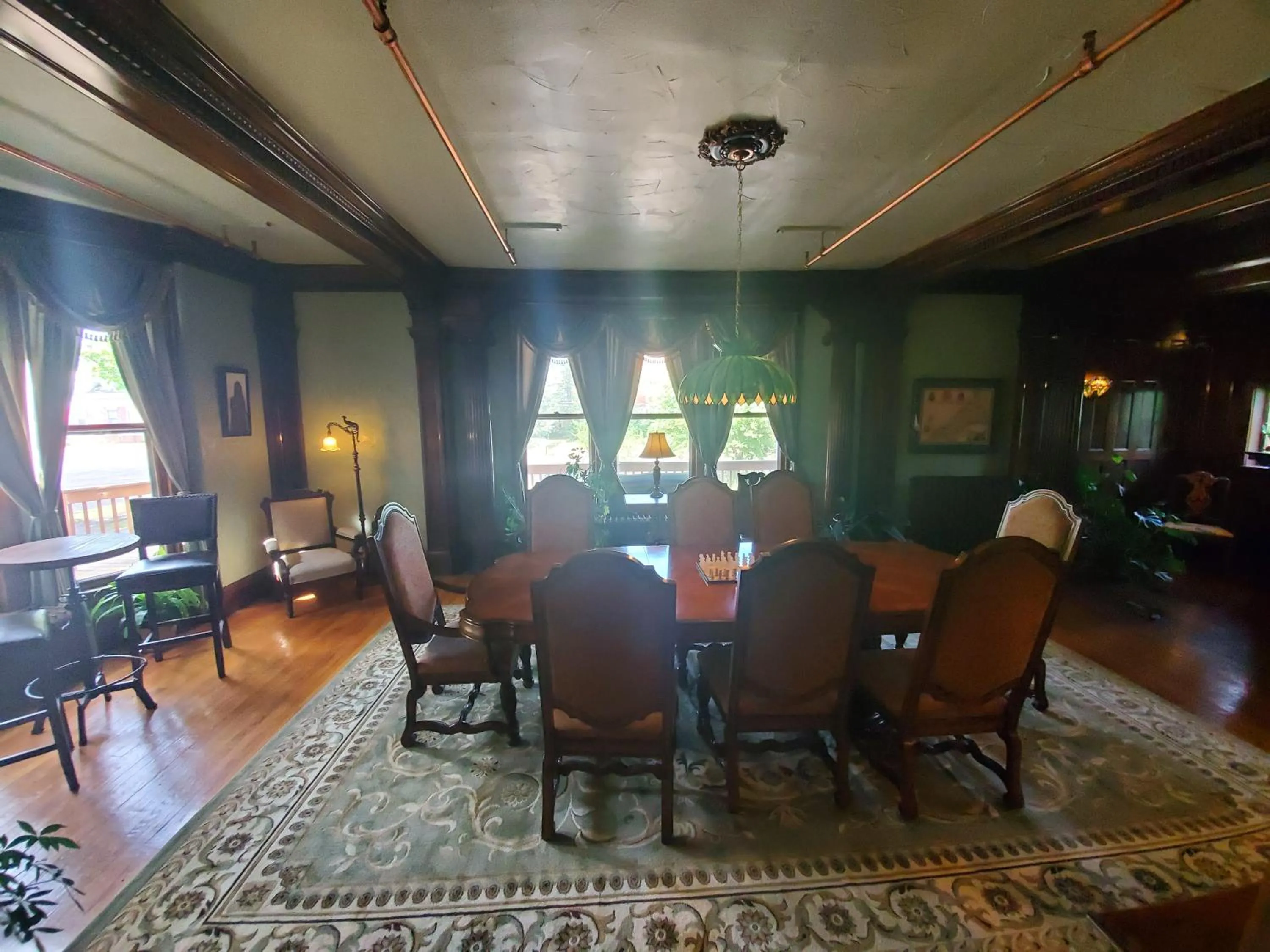 Coffee/tea facilities in Daniell Manor