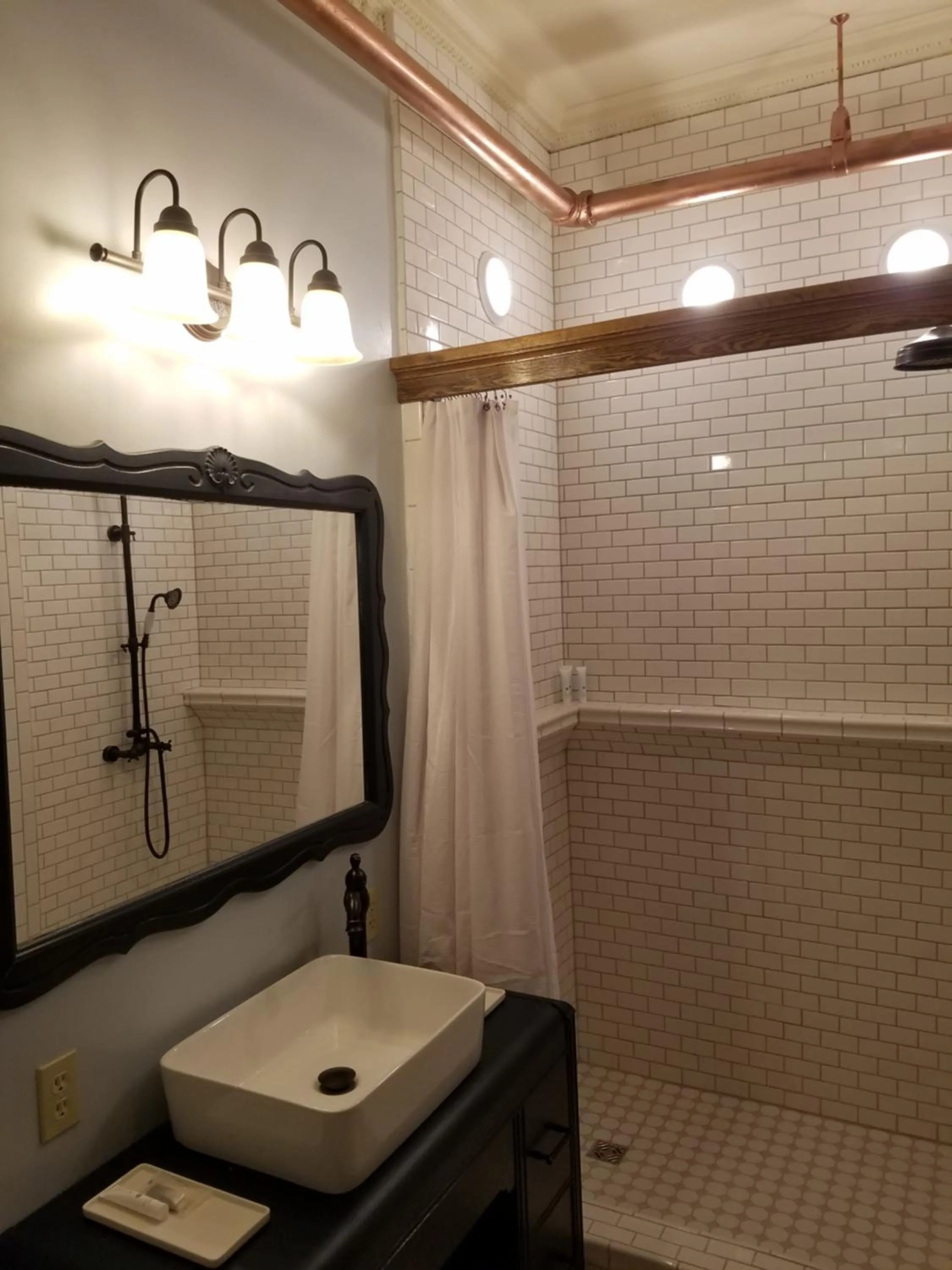 Shower in Daniell Manor