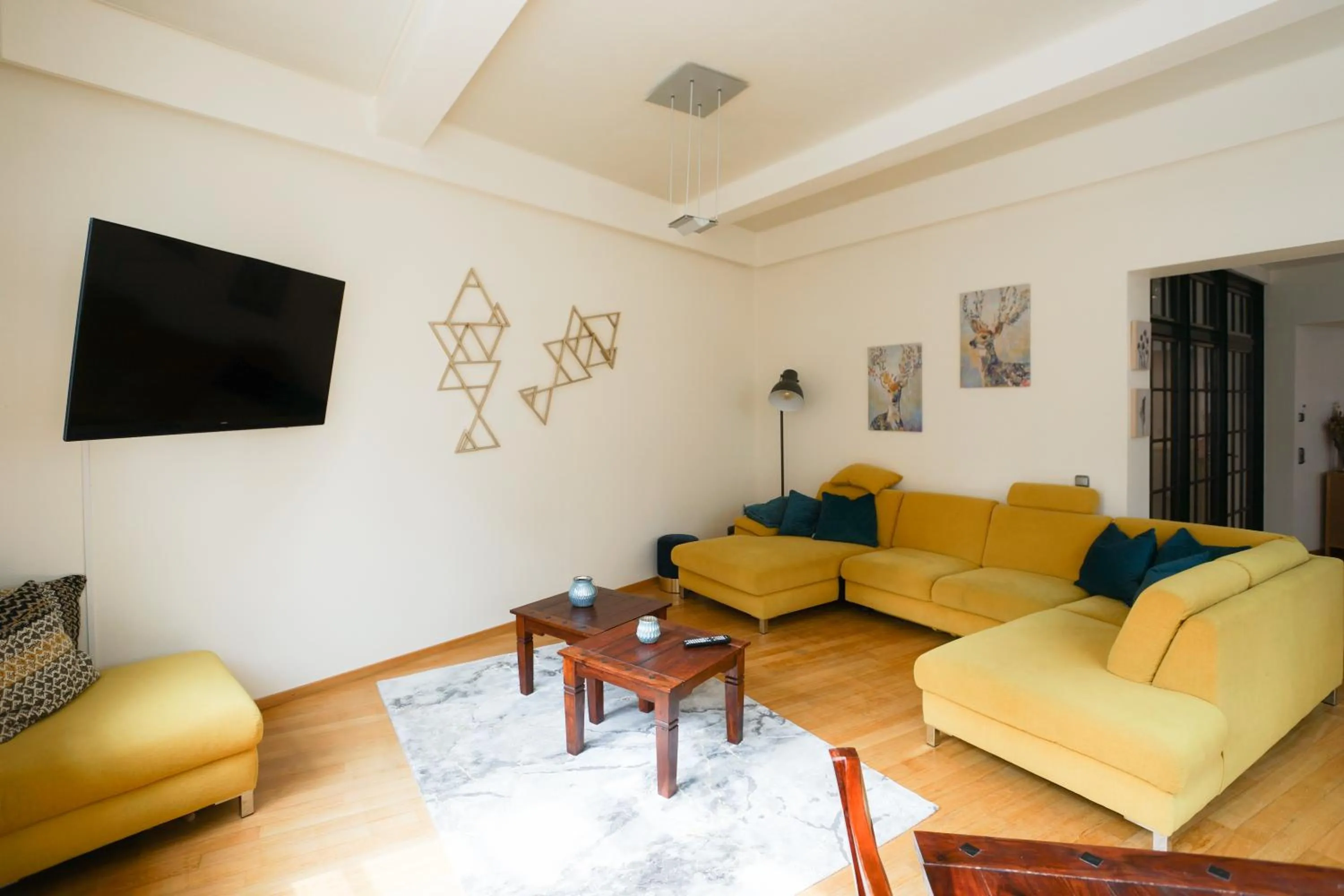 LOFT13 Traumhafte Wohnung mit Terrasse für 8 Gäste