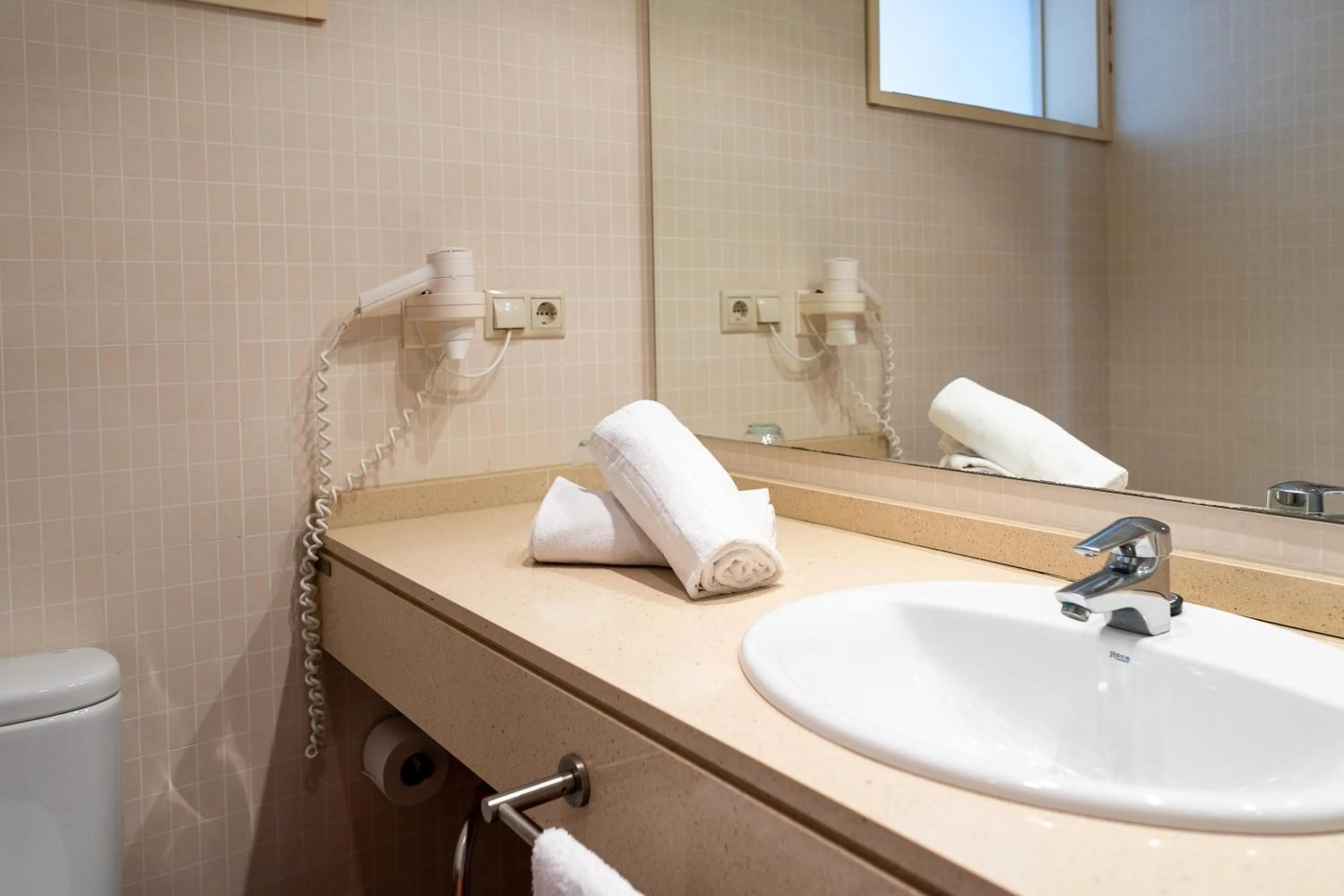 Toilet in Hotel Alcossebre